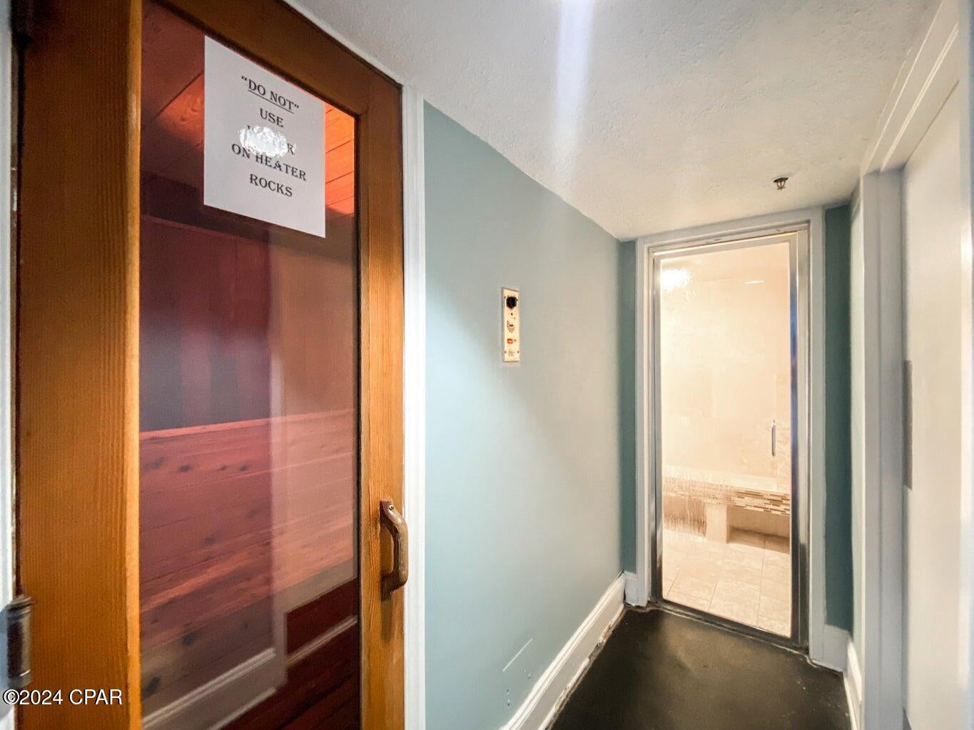 Pelican Beach Resort - Residential