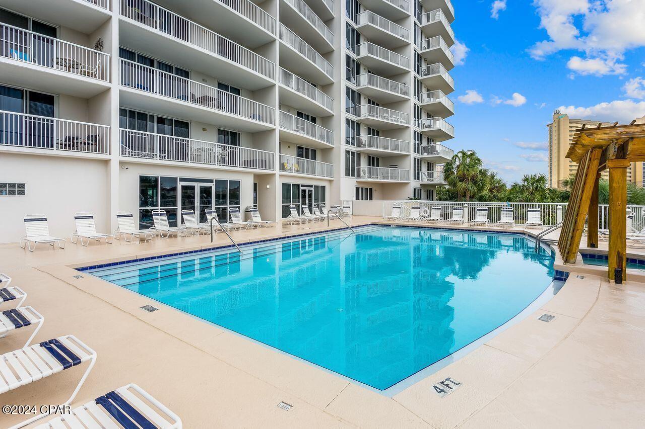 Pelican Beach Resort - Residential