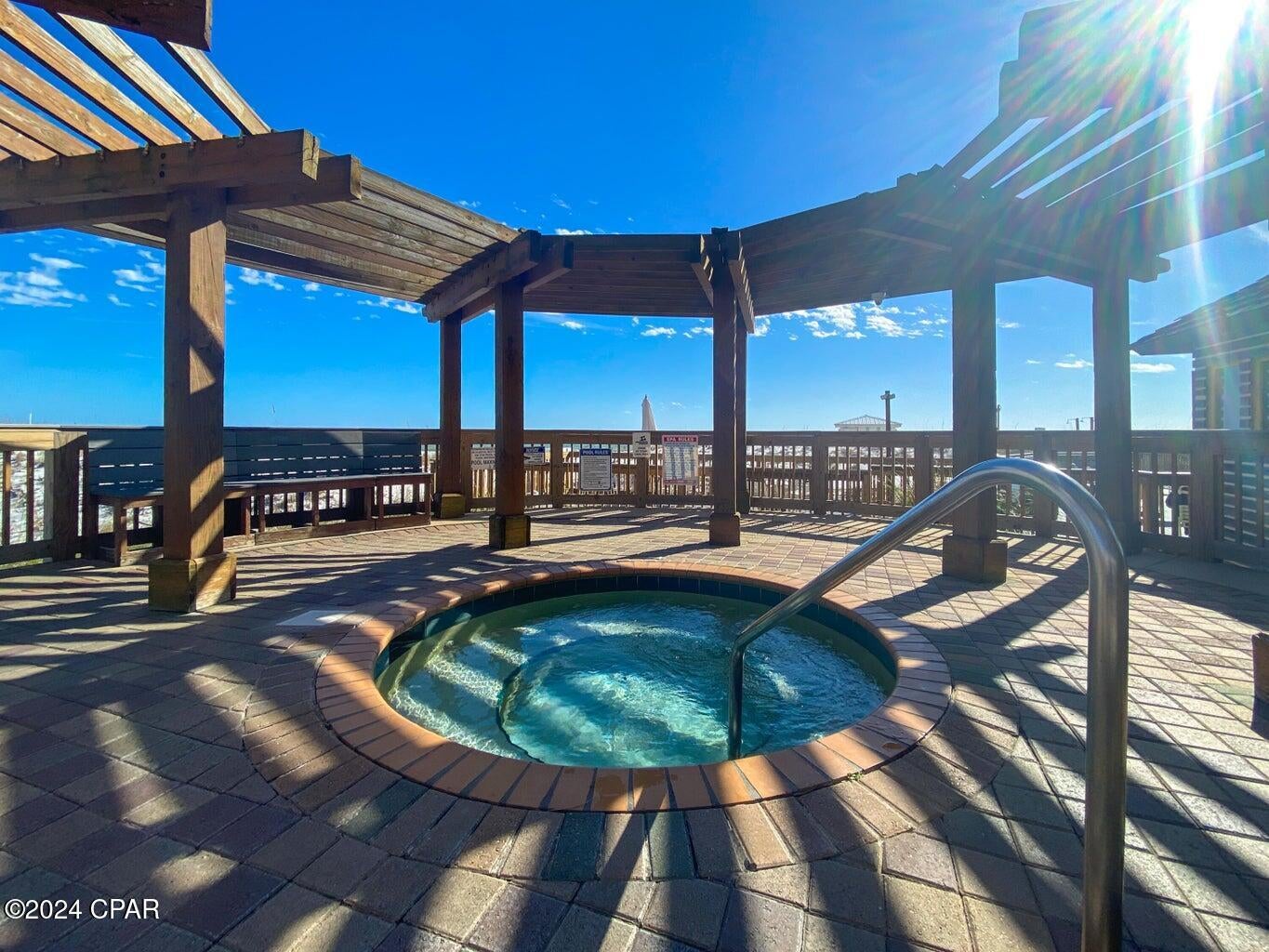 Pelican Beach Resort - Residential