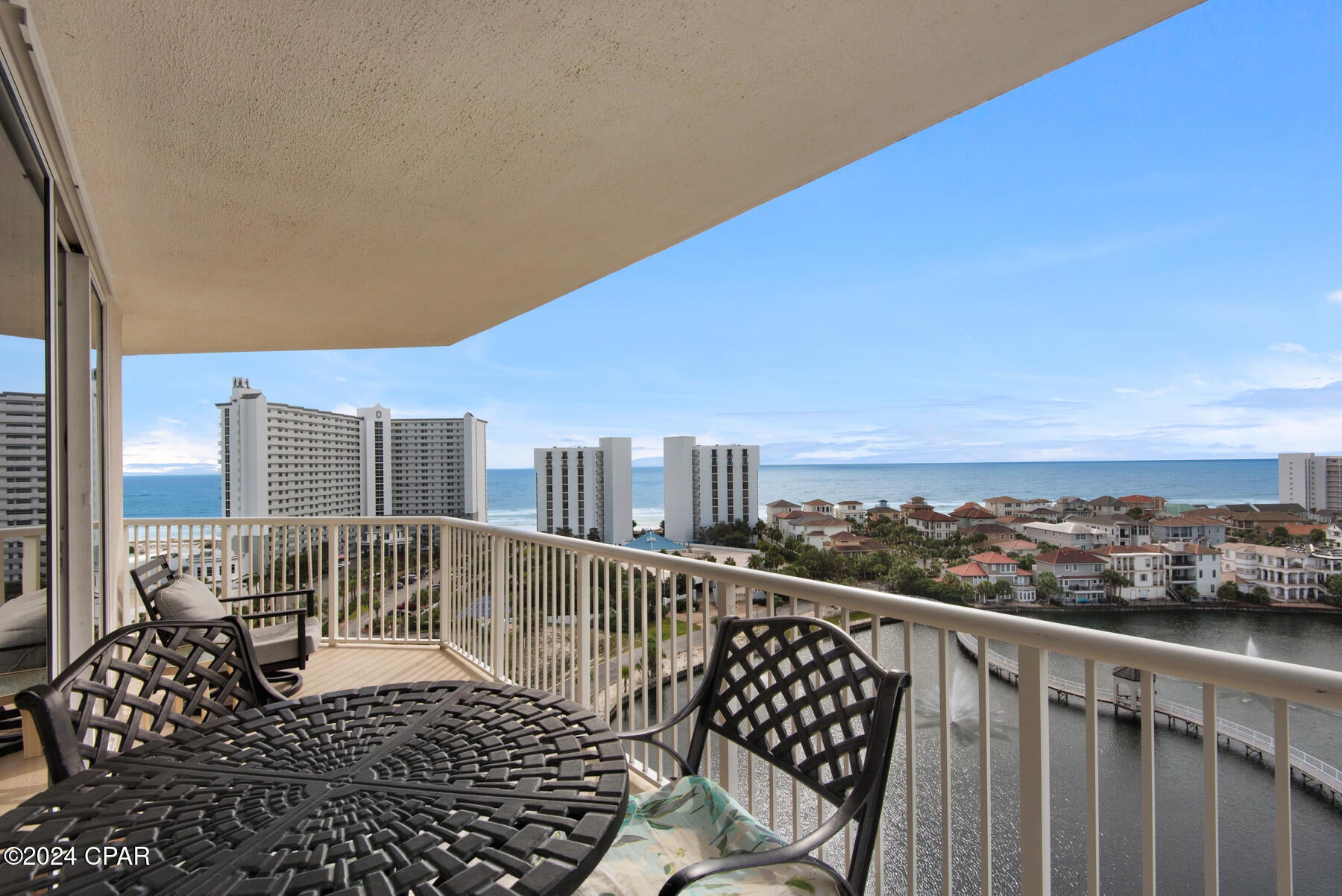 Pelican Beach Resort - Residential