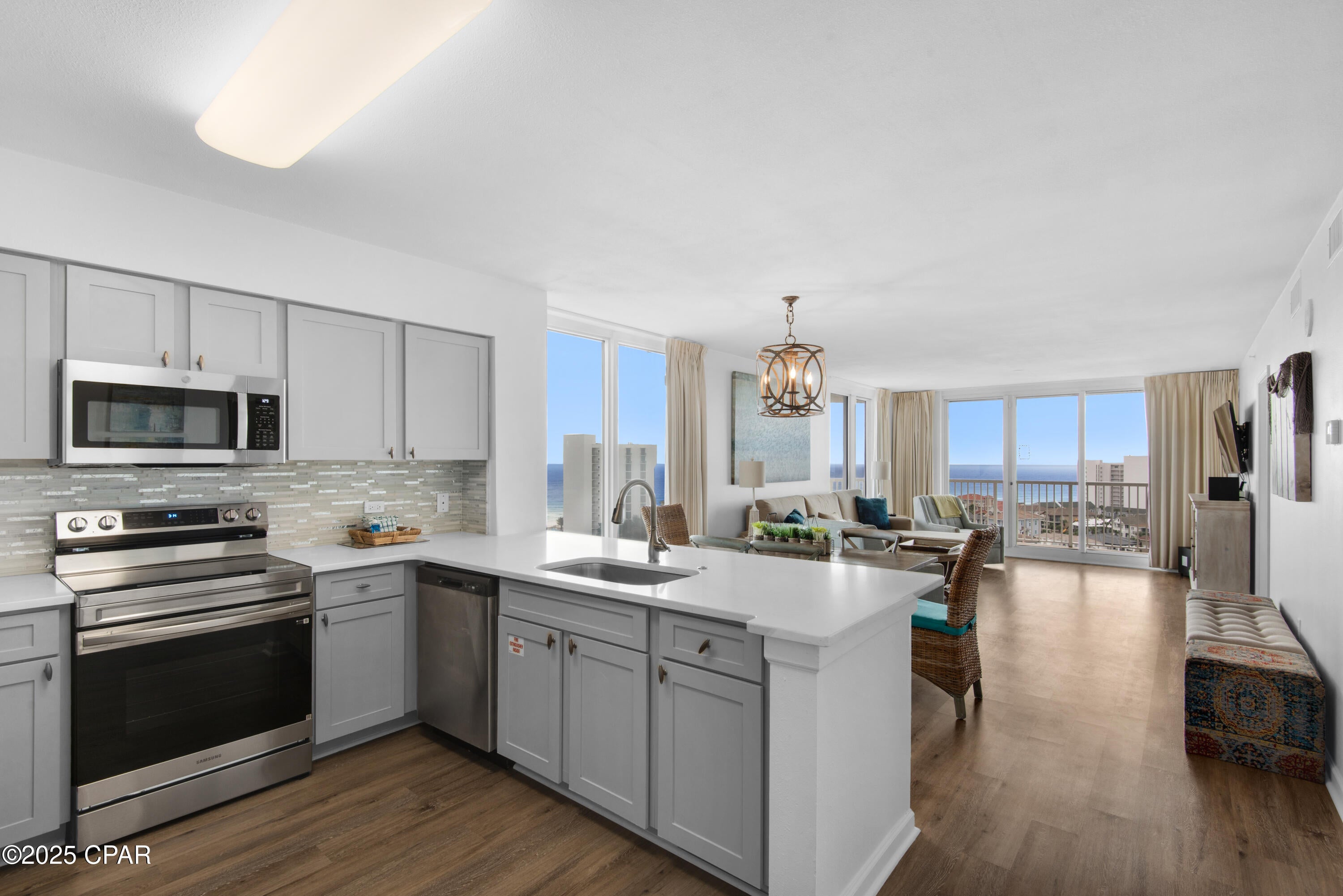 Pelican Beach Resort - Residential