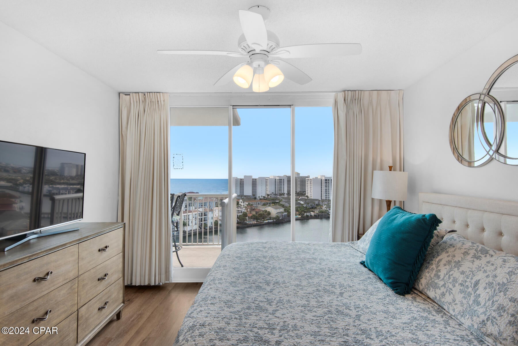 Pelican Beach Resort - Residential