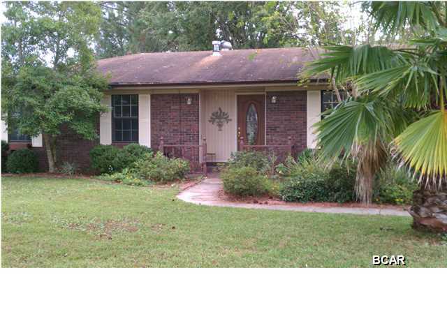 Amazing rental with a LARGE Florida room. Come view this awesome home just across the street from the Bay. This home has a Large open kitchen that opens up to the living room with brick fireplace, separate dining area with bay window and a 2 car garage. The yard is HUGE, with a separately fenced area with an in-ground pool. There is also a large shed/workshop.