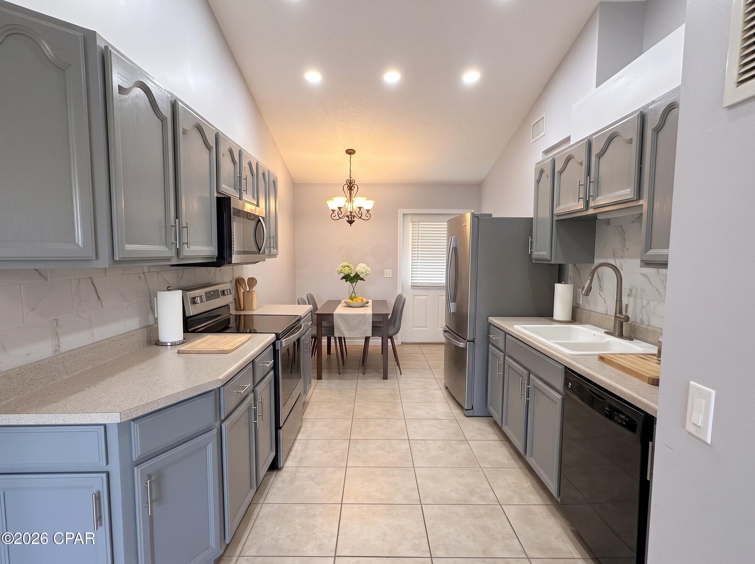 [No Recorded Subdiv] - Residential Lease
