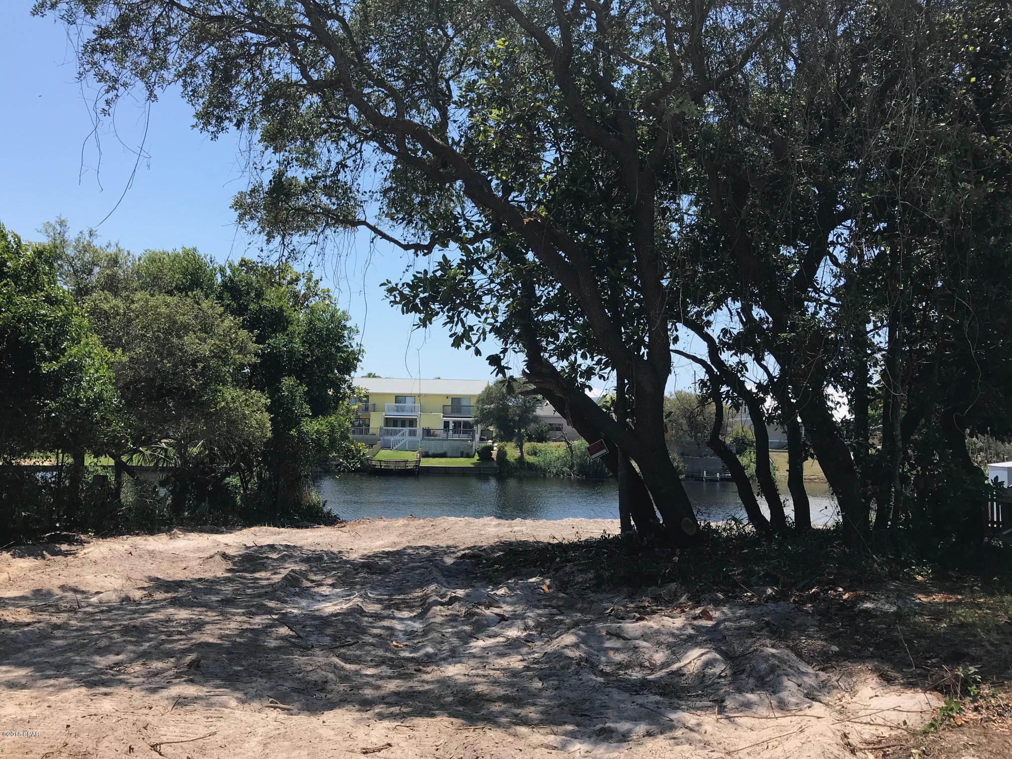 Riviera Beach - Land