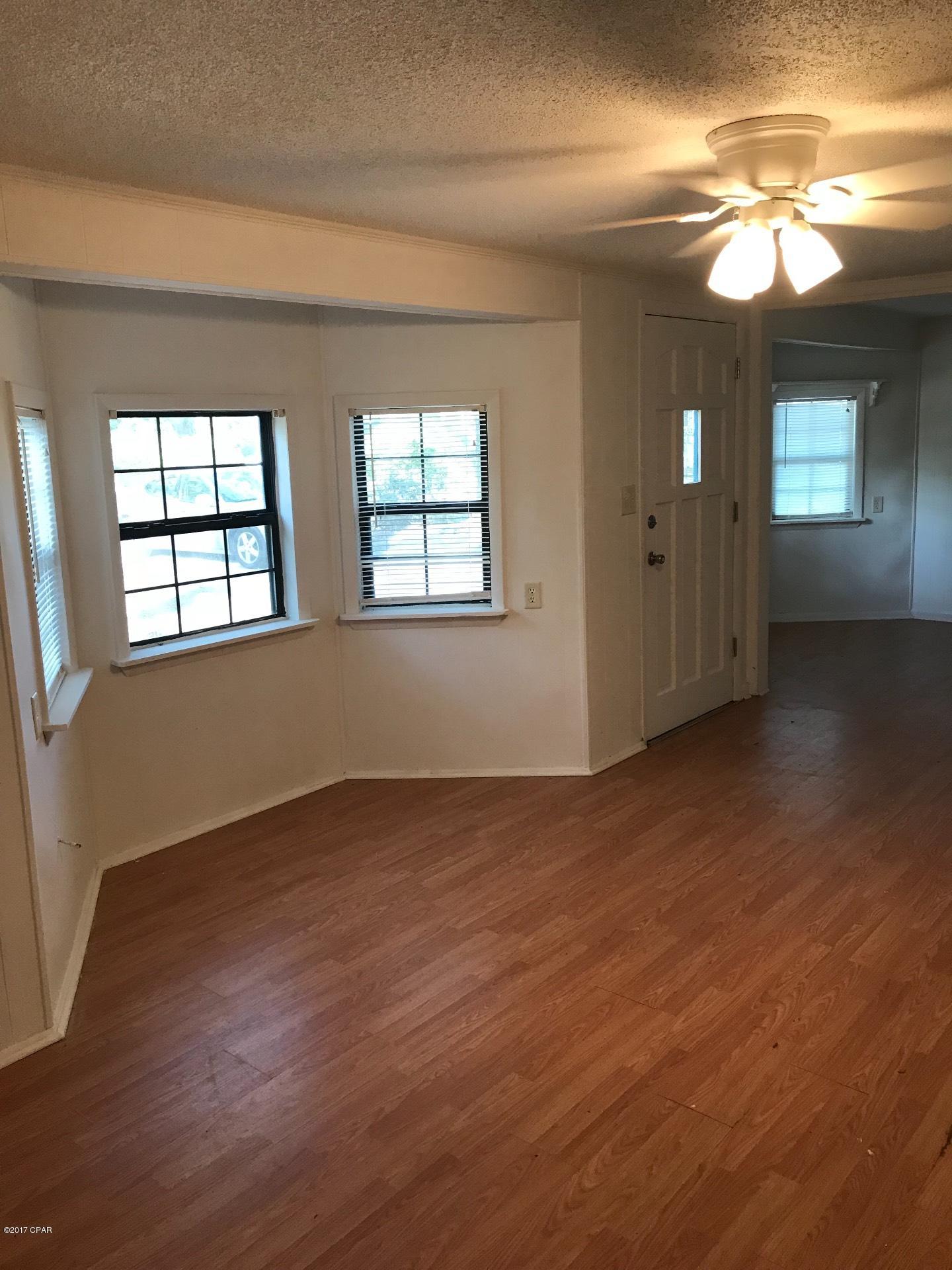 [No Recorded Subdiv] - Residential Lease