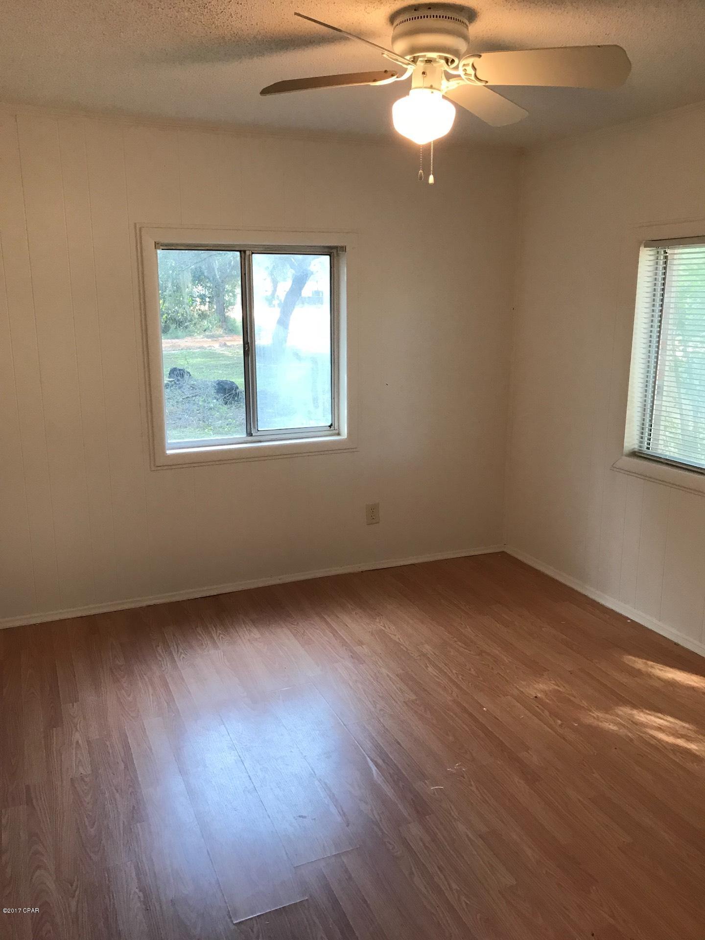 [No Recorded Subdiv] - Residential Lease