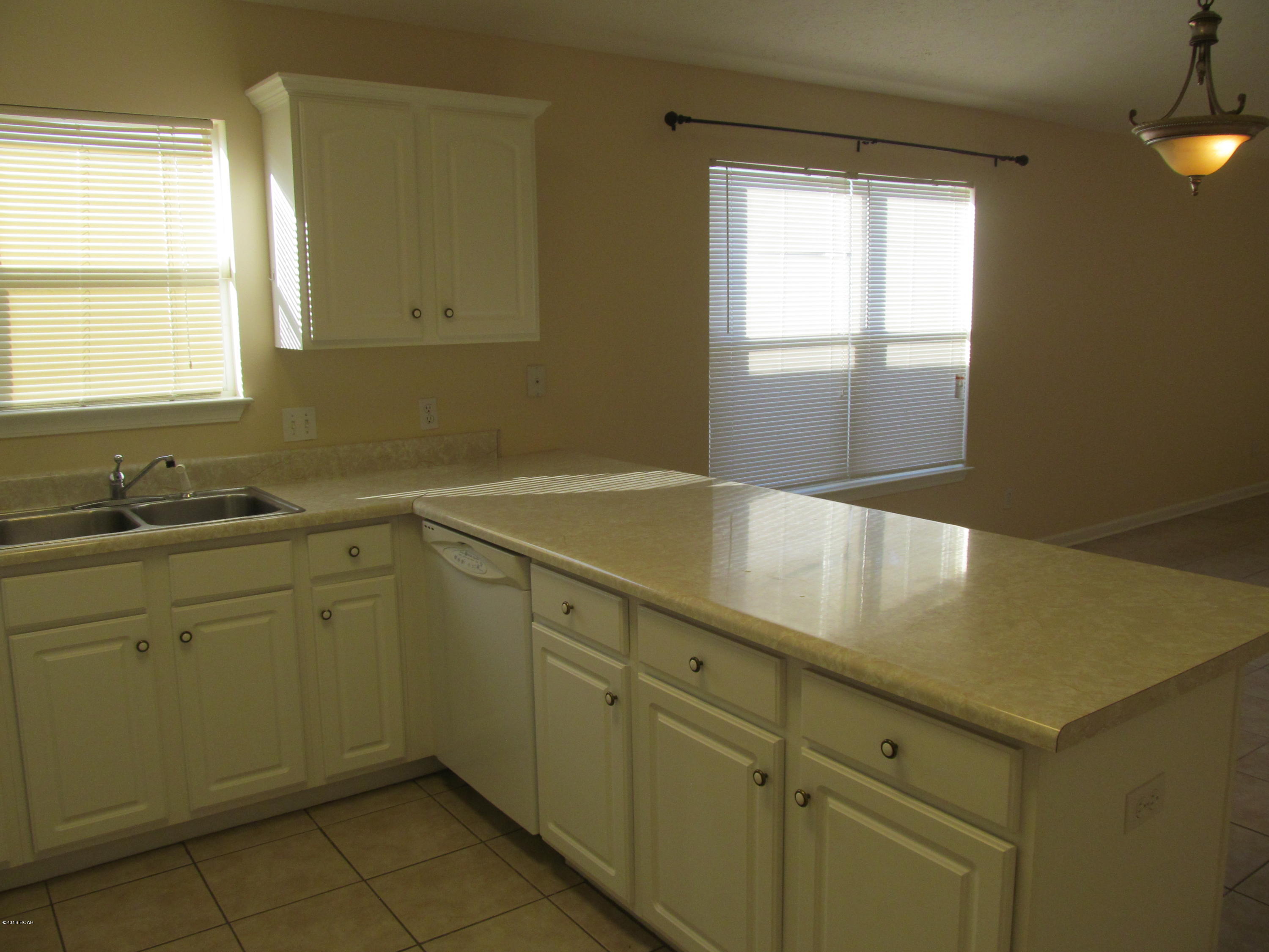 Palm Cove Phase II - Residential Lease