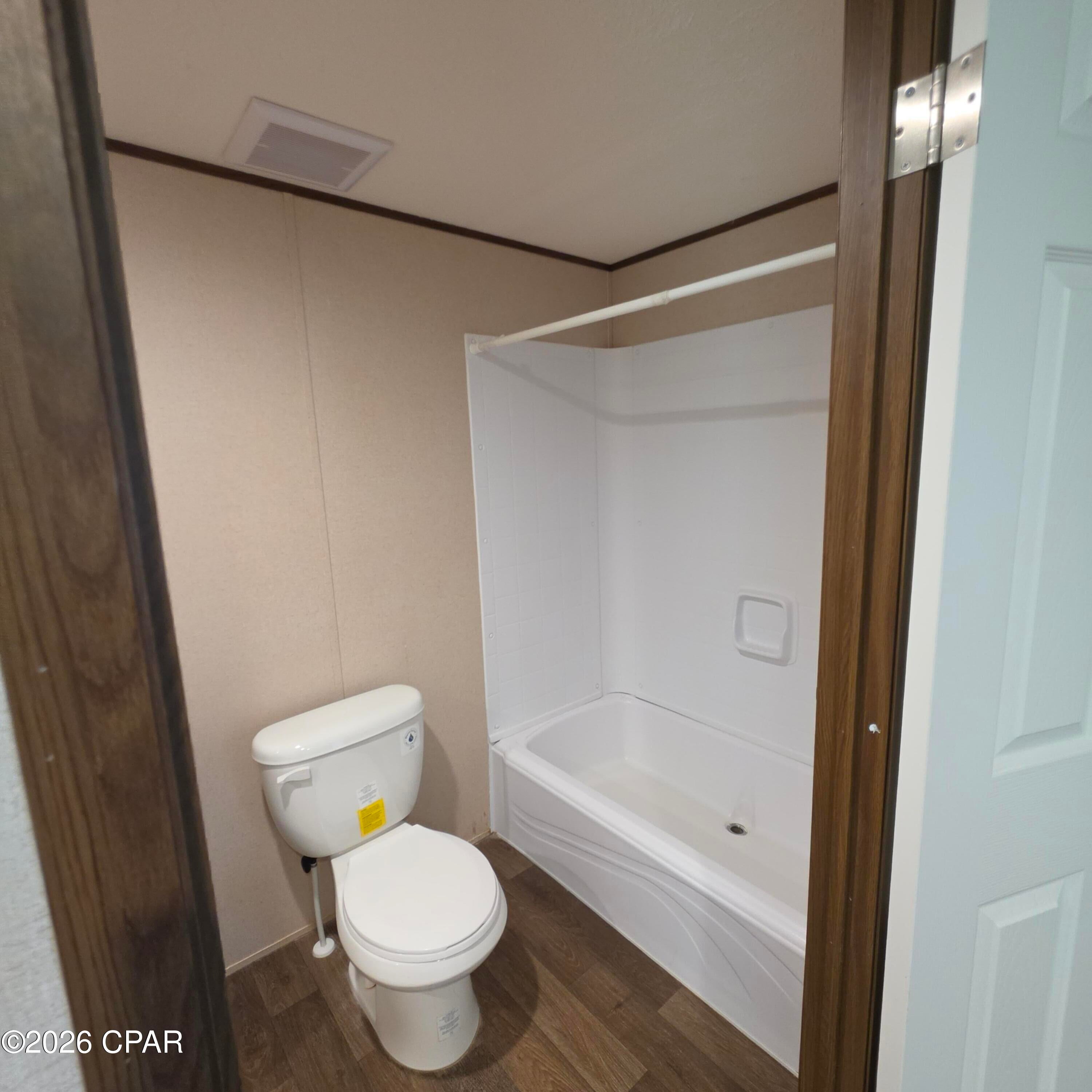 [No Recorded Subdiv] - Residential Lease