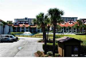 Looking for a beach getaway? Don't miss this opportunity to own a one bedroom and two bath villa at Edgewater Resort. The amenities for this condo are some of the best on the beach including beach access, 11 swimming pools, fitness center, golf, tennis, shopping, and restaurants just to name a few.