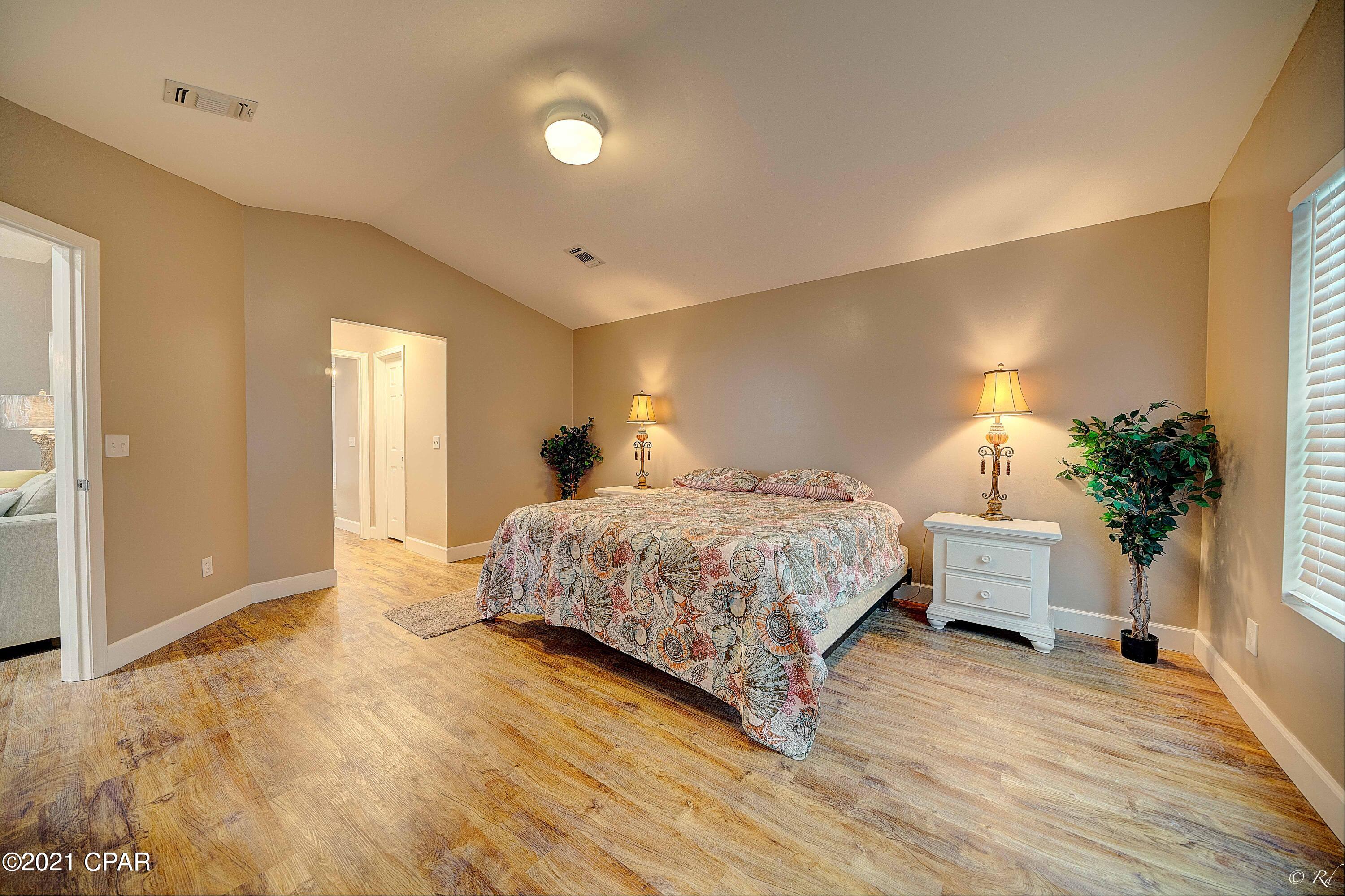 Jamaican Lake Condos - Residential