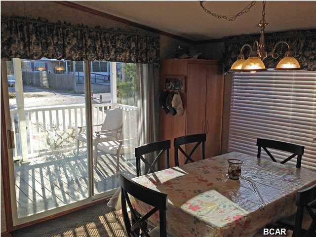 Crestview Heights 1st Add - Residential