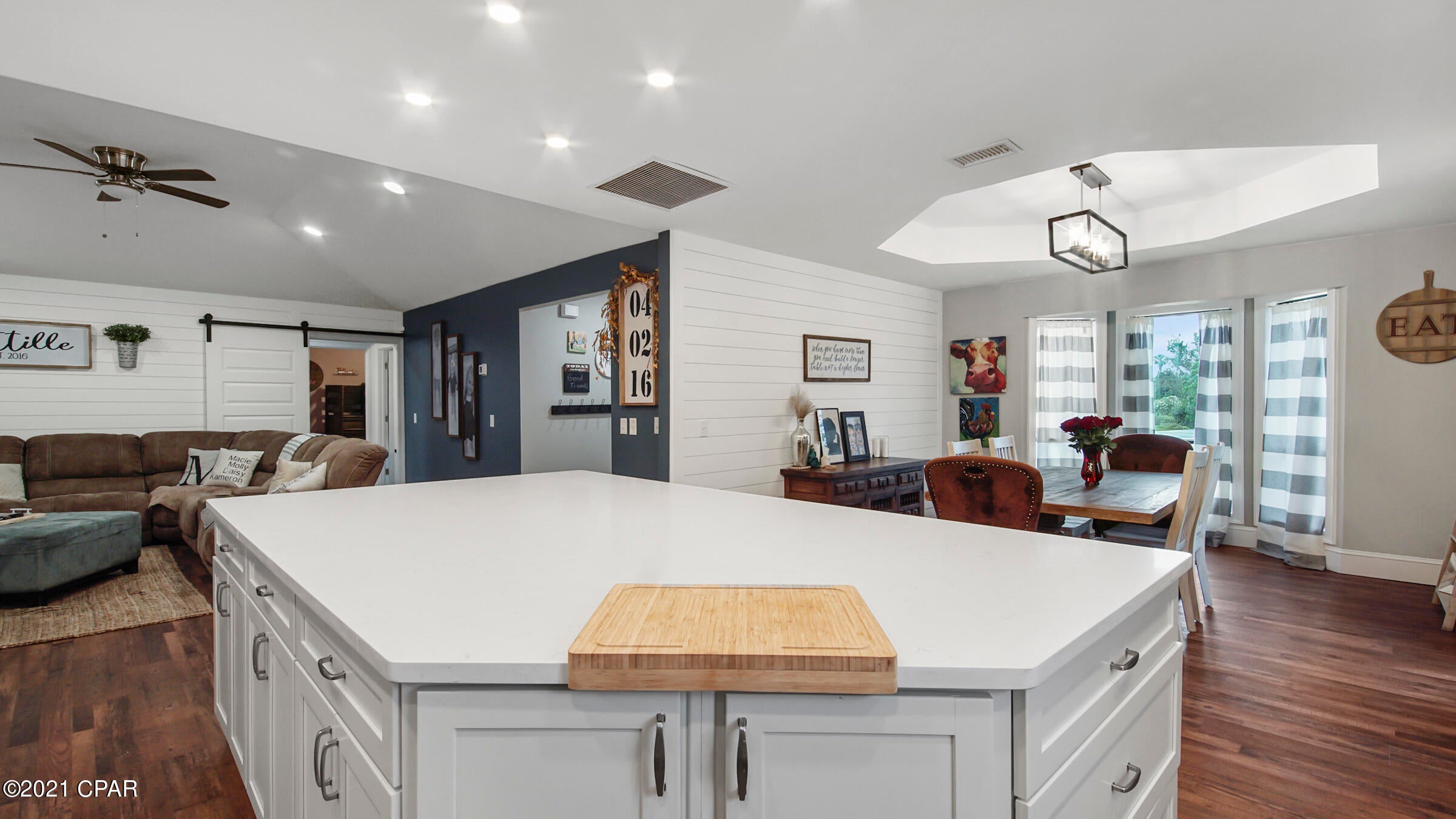 Shoreline Estates - Residential