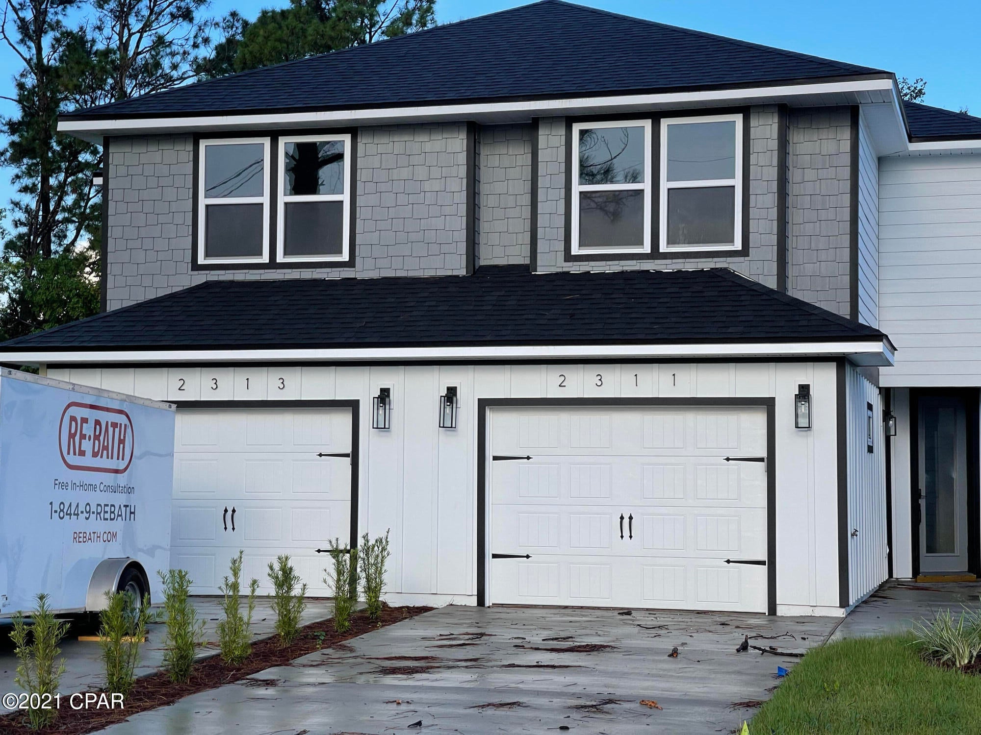 CURRENTLY UNDER CONTRACT, SELLER ACCEPTING BACKUP OFFERS

Brand new construction. Duplex - each side has  3 bedroom / 3 bath, approx 1908 square feet.  Split bedroom plan.  Luxury vinyl plank flooring and tile throughout.  Dream kitchen with quartz countertops, upgraded SS appliances and decorator backsplash.  9 foot ceilings and open floor plan.  Fenced backyard.