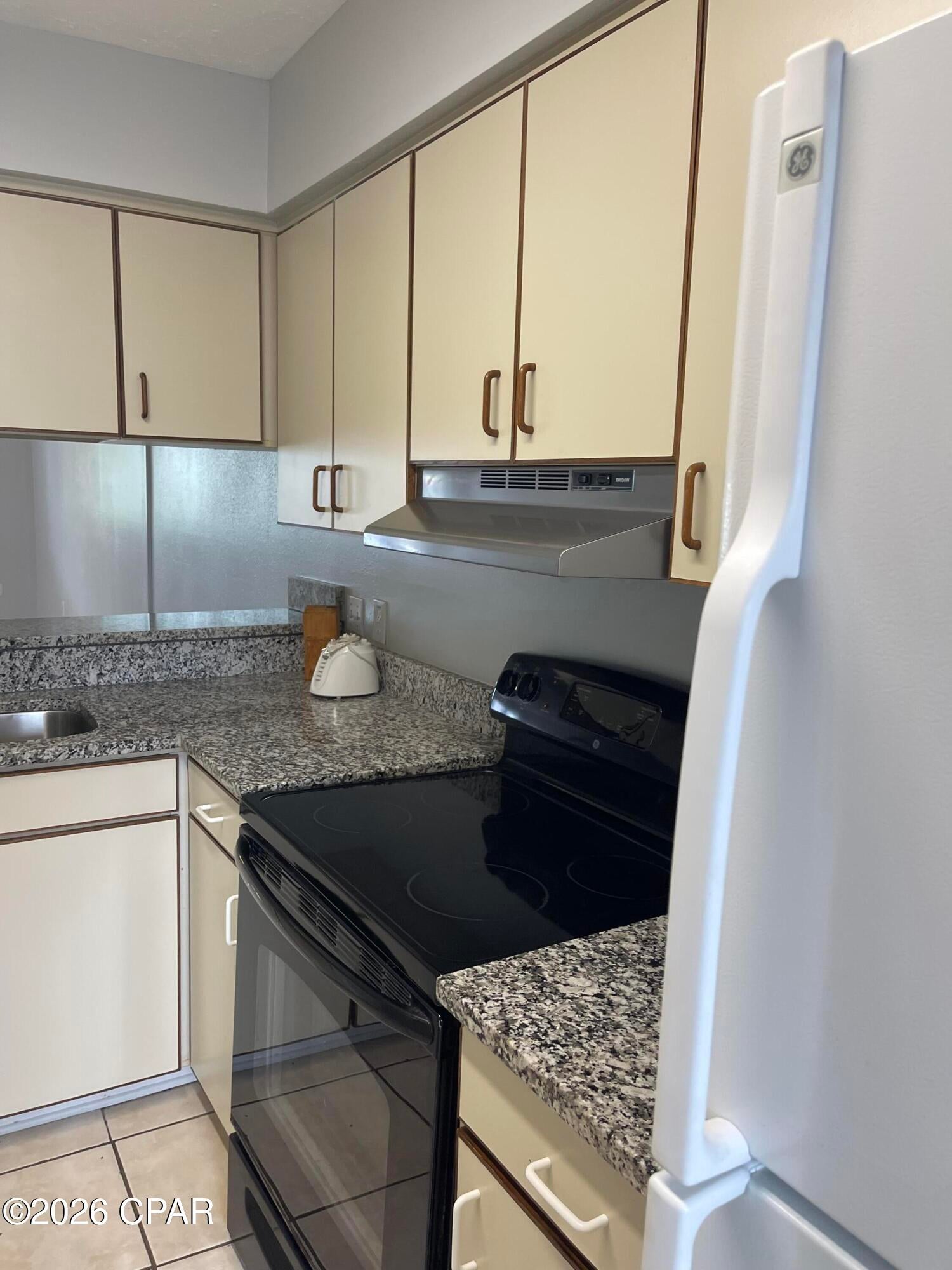 Bay Park Manor Replat - Residential Lease