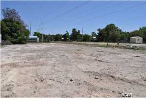 Great lot for a new home. This approx. 82x170 lot has been cleared. The neighborhood is close to the beach, shopping and more. All info is approx. and must be verified by Buyers if important. *There are certain procedures to buy this property. Your real estate agent can help you with the details.