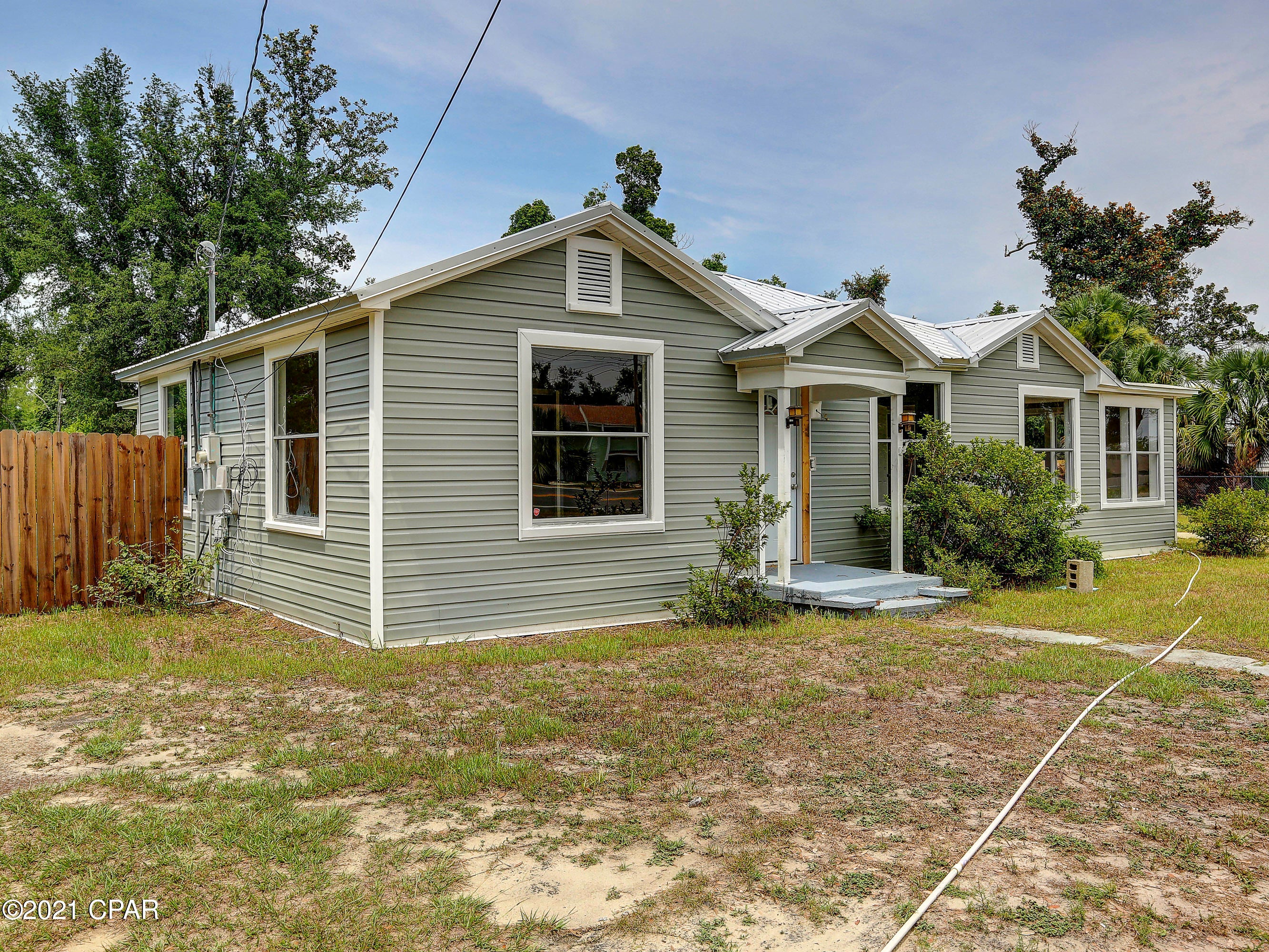 [No Recorded Subdiv] - Residential