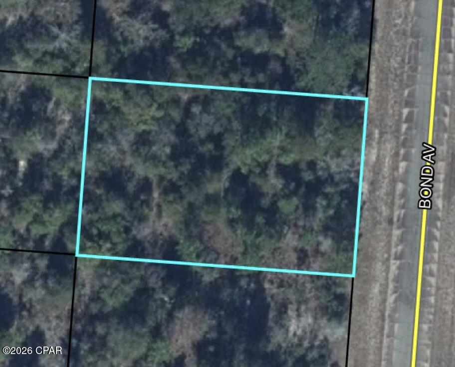 Looking for the perfect place to build? This residential lot in the Sunny Hills community offers a great opportunity to create your ideal home. Enjoy nearby lakes, parks, golf, and the natural beauty of Northwest Florida while still being within driving distance of Panama City and the Gulf Coast beaches. Whether you're looking to build now or invest for the future, this property is worth a look!
