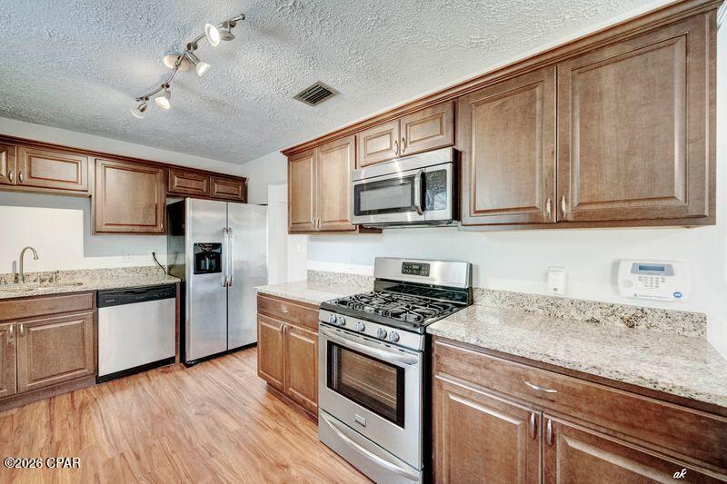 Bunkers Cove - Residential Lease
