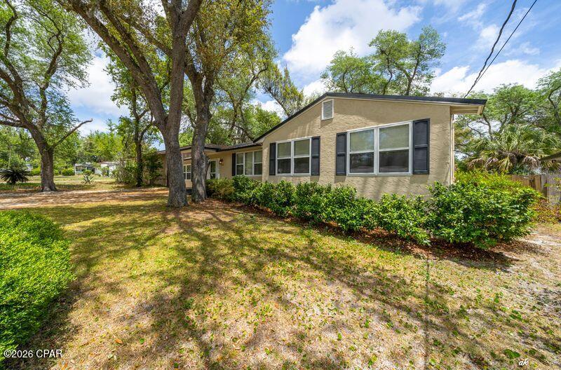 Bunkers Cove - Residential Lease