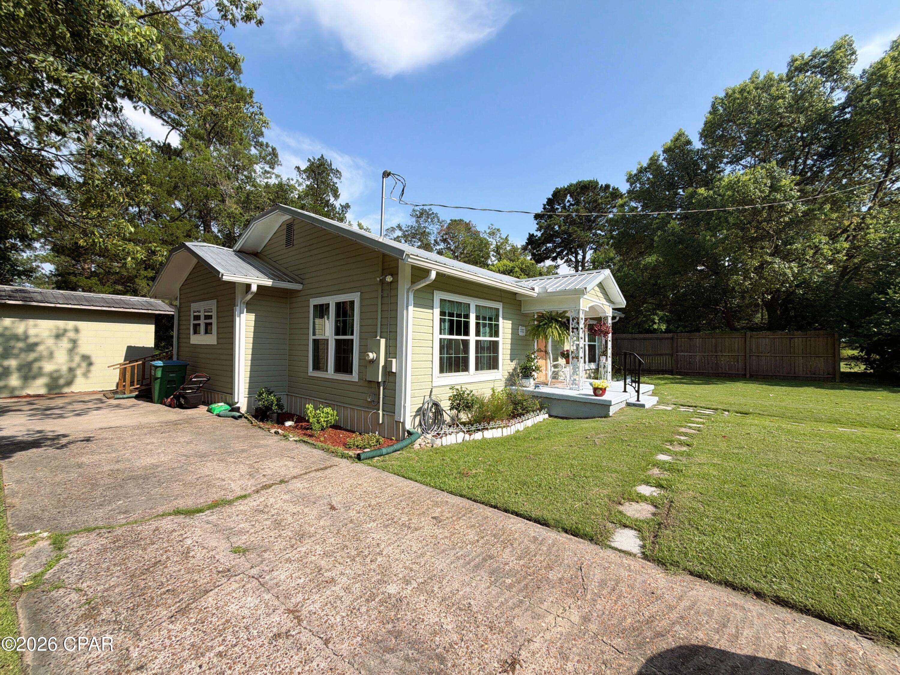 Bonifay - Residential