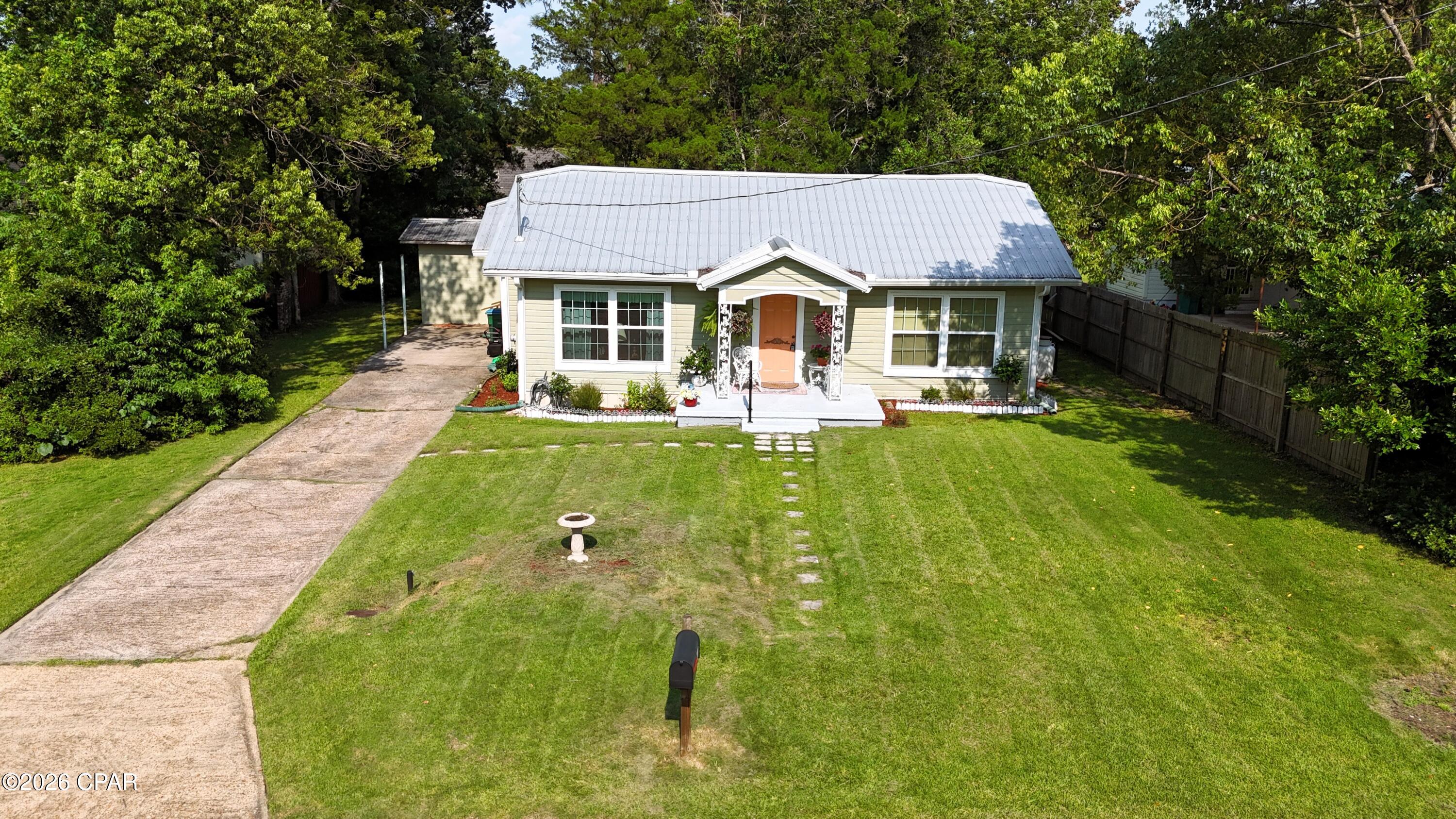 Bonifay - Residential