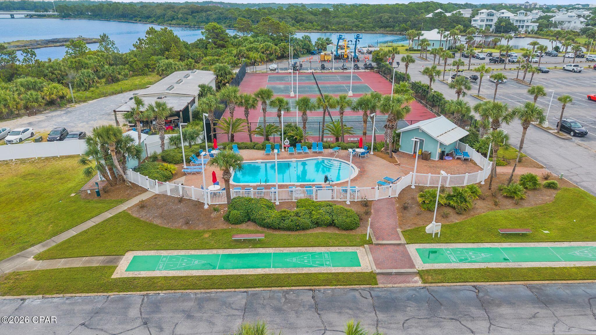 Pinnacle Port - Residential