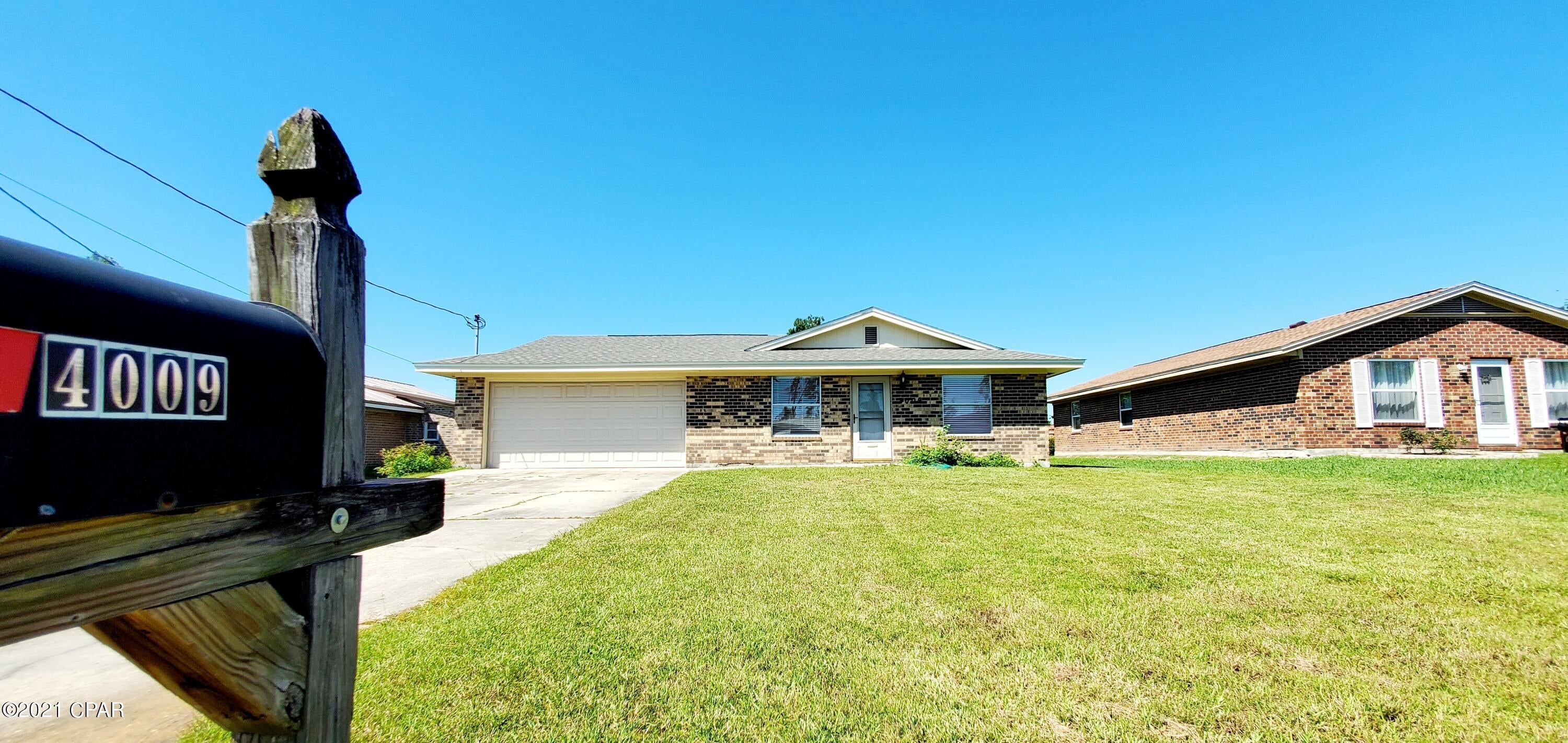 Towne & Country Lake Estates - Residential
