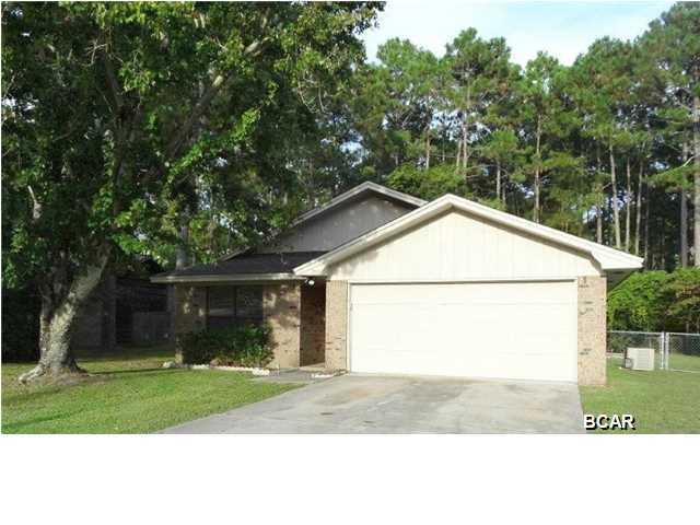 Take a look at this elegant brick home in popular Callaway Forest. The home features 3 bedrooms and 2 baths. The bedrooms have brand new carpet. 2 car garage will give you extra space for storage. Advantageous split bedroom plan will provide more privacy. Sizable fenced yard will add extra fun to the barbecue family time on weekends. Age, Square Footage, and room sizes approx., if important please verify.