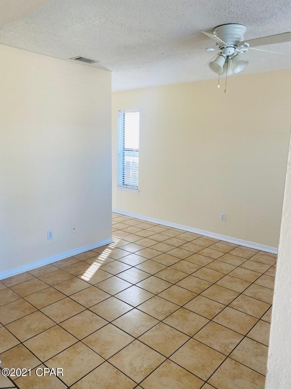 Holiday Beach Unit 3 - Residential Lease