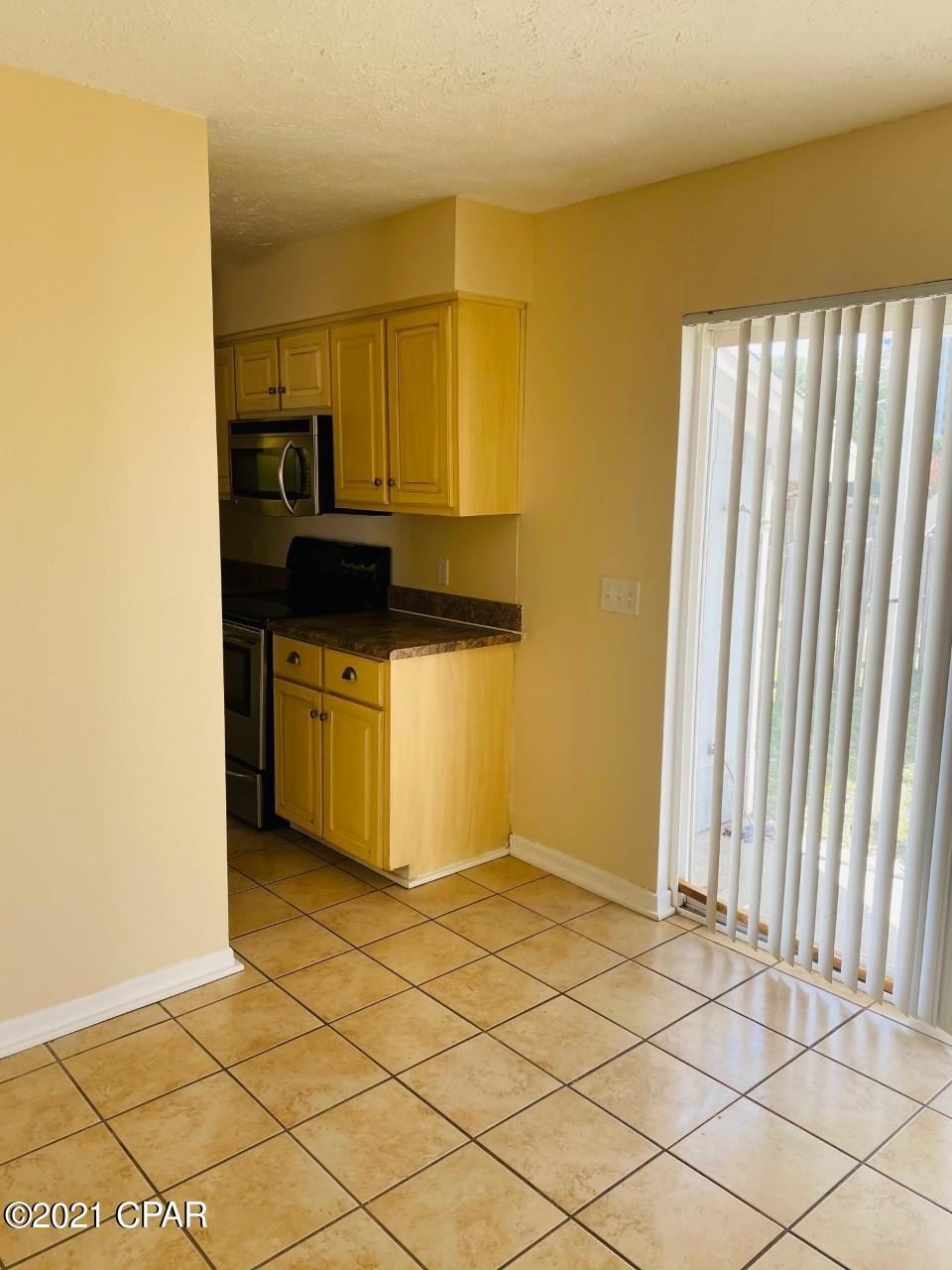 Holiday Beach Unit 3 - Residential Lease