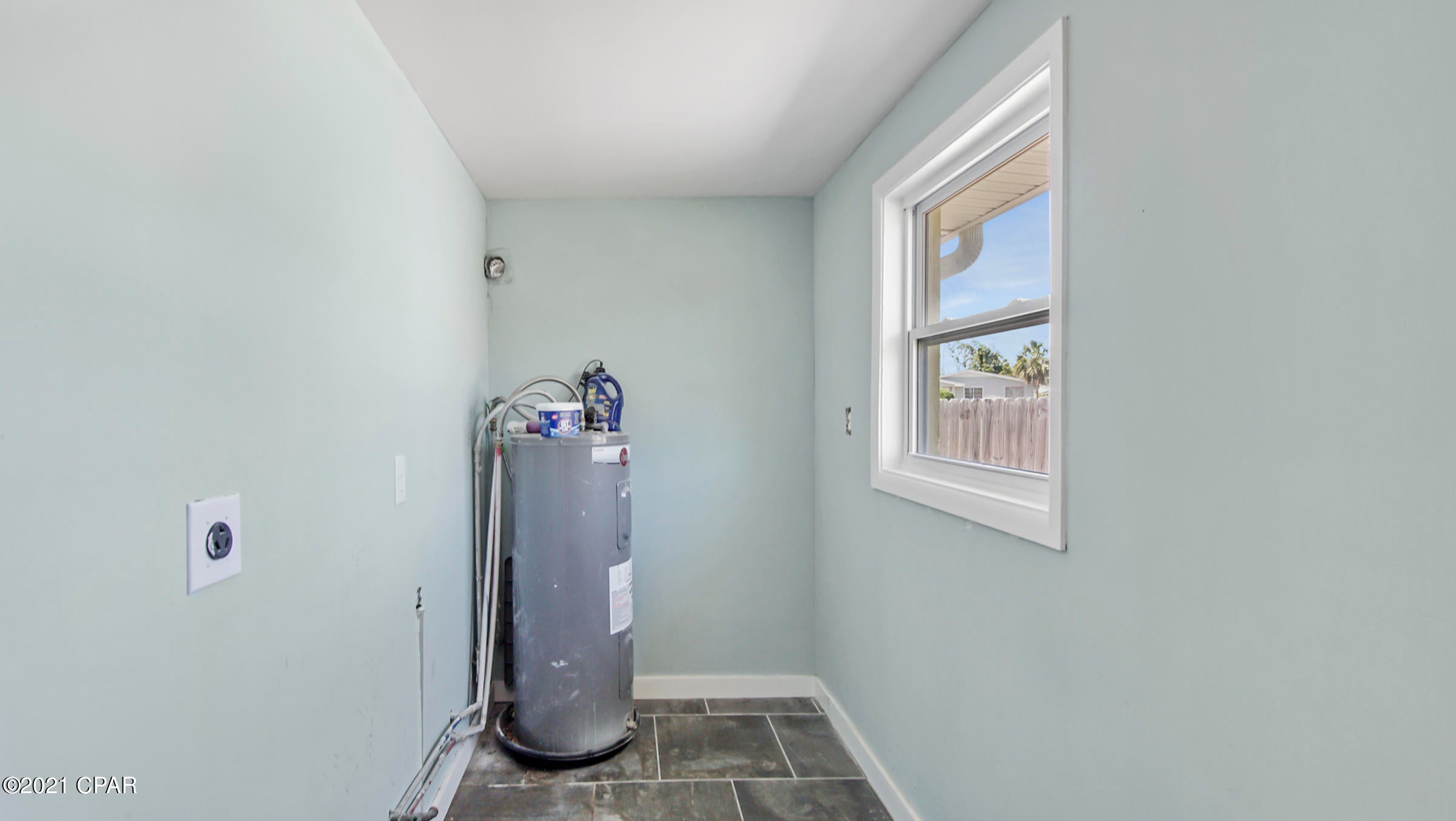 Caroline Add Unit 3 - Residential