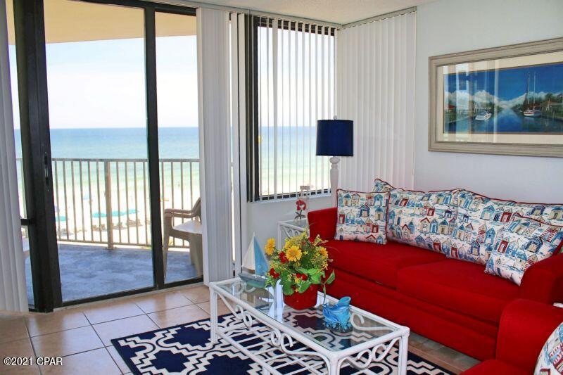 ****CURRENTLY UNDER CONTRACT, SELLER ACCEPTING BACKUP OFFERS****

  This cute Type ''FRONT'' C condo has an amazing view of the Gulf of Mexico including beautiful Sunset Views over the water.  

This condo has been remodeled to reflect sun and fun!  It has tile floors through out with high end granite counter tops in the kitchen and a custom tile and glass shower in the bathroom. This unit has all new windows and balcony doors installed with new balcony railings. The Sunbird is resurfacing all three pools (one heated) and installing all new decking around them. All information is believed to be correct but should be verified by the Buyer.