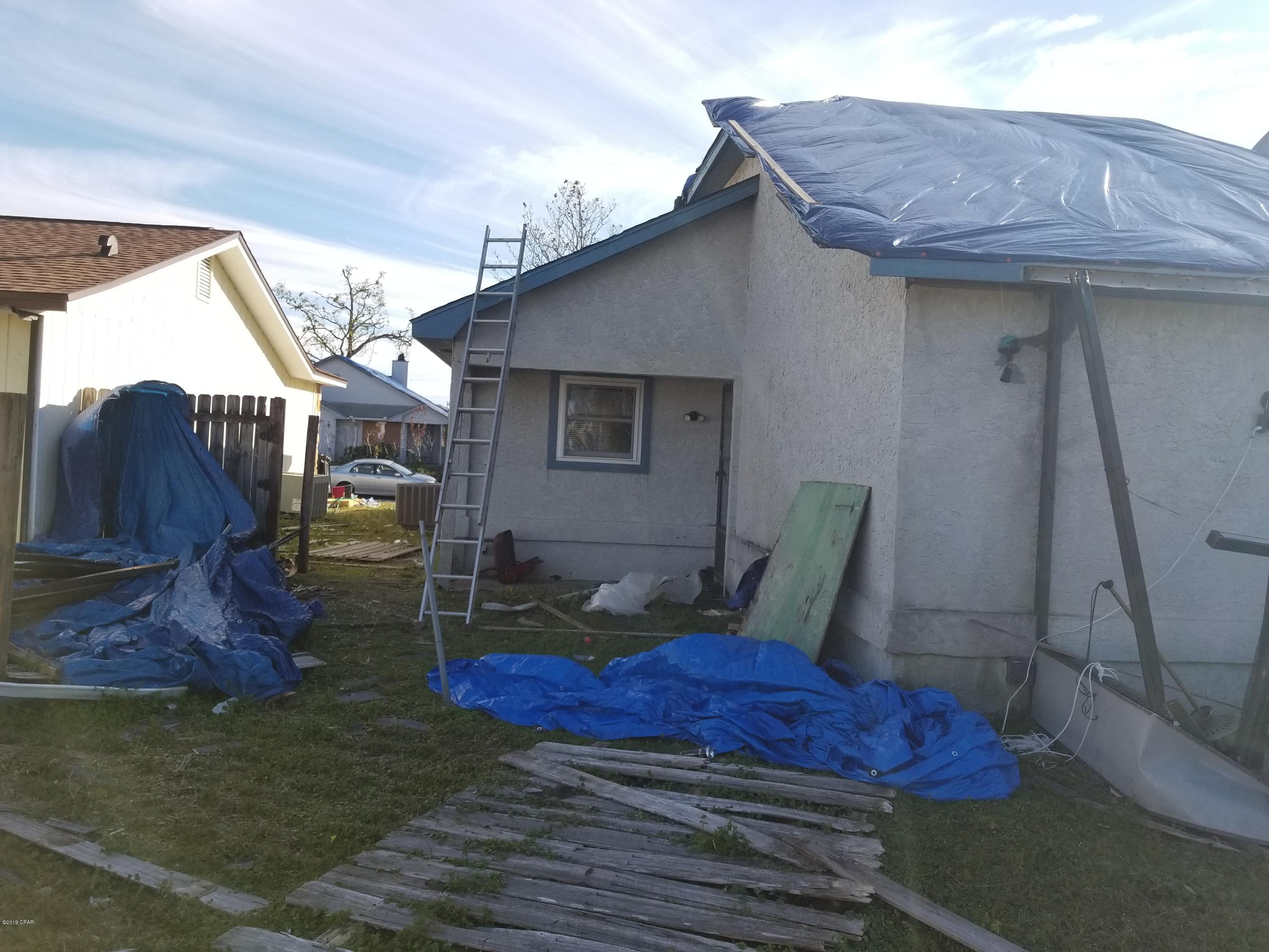 Shadow Bay Unit 2 Replat - Residential