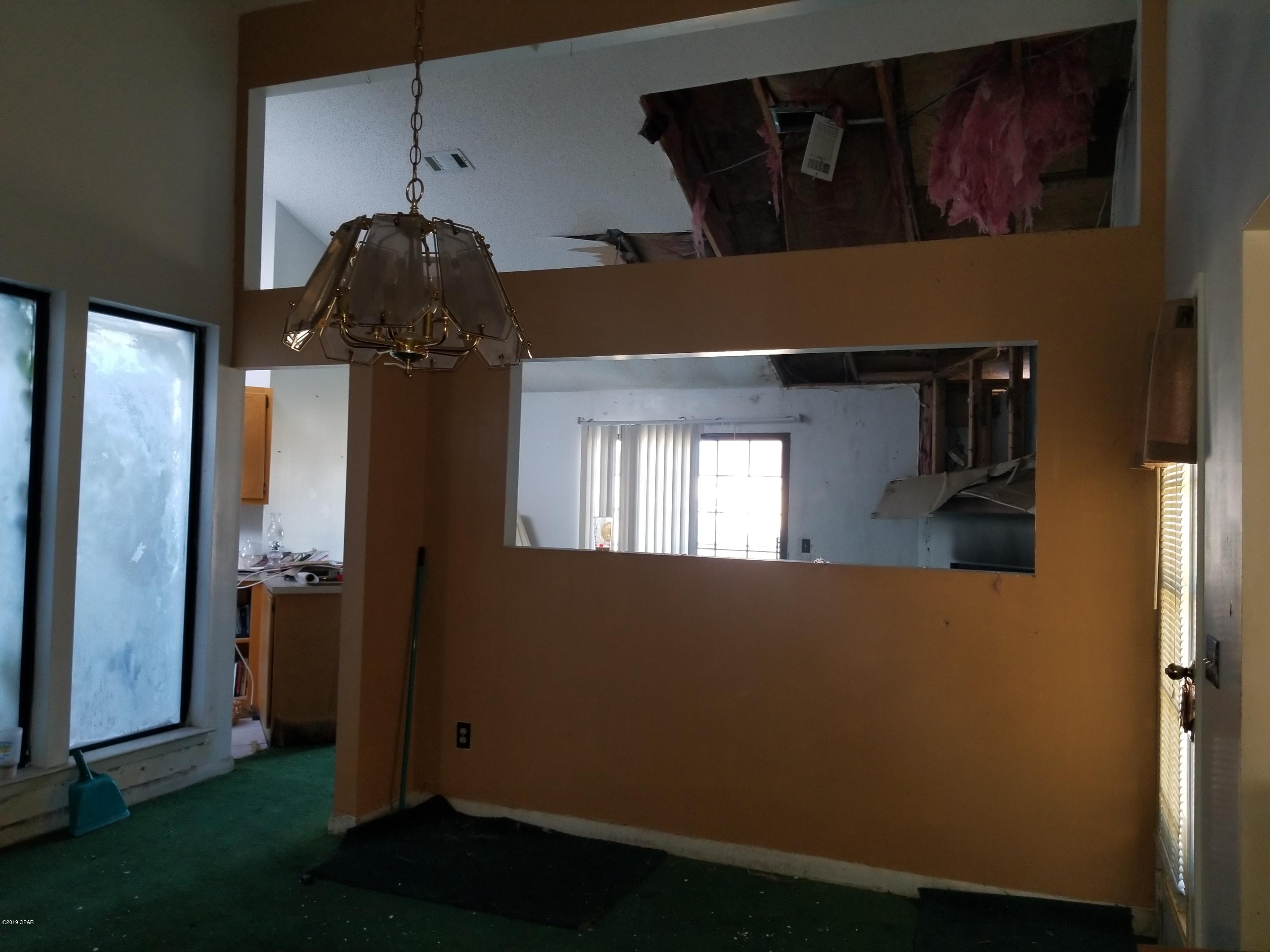 Shadow Bay Unit 2 Replat - Residential