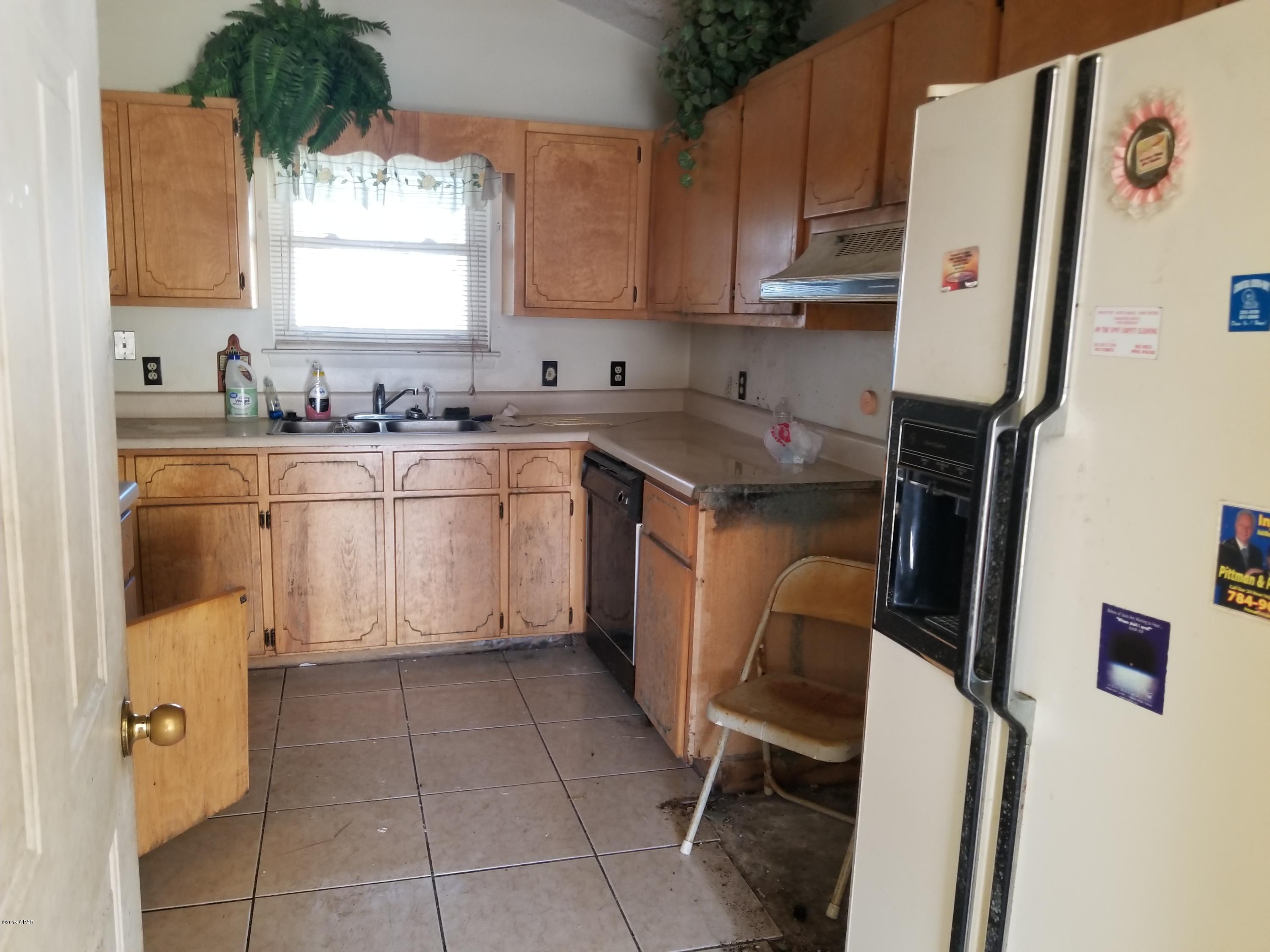 Shadow Bay Unit 2 Replat - Residential