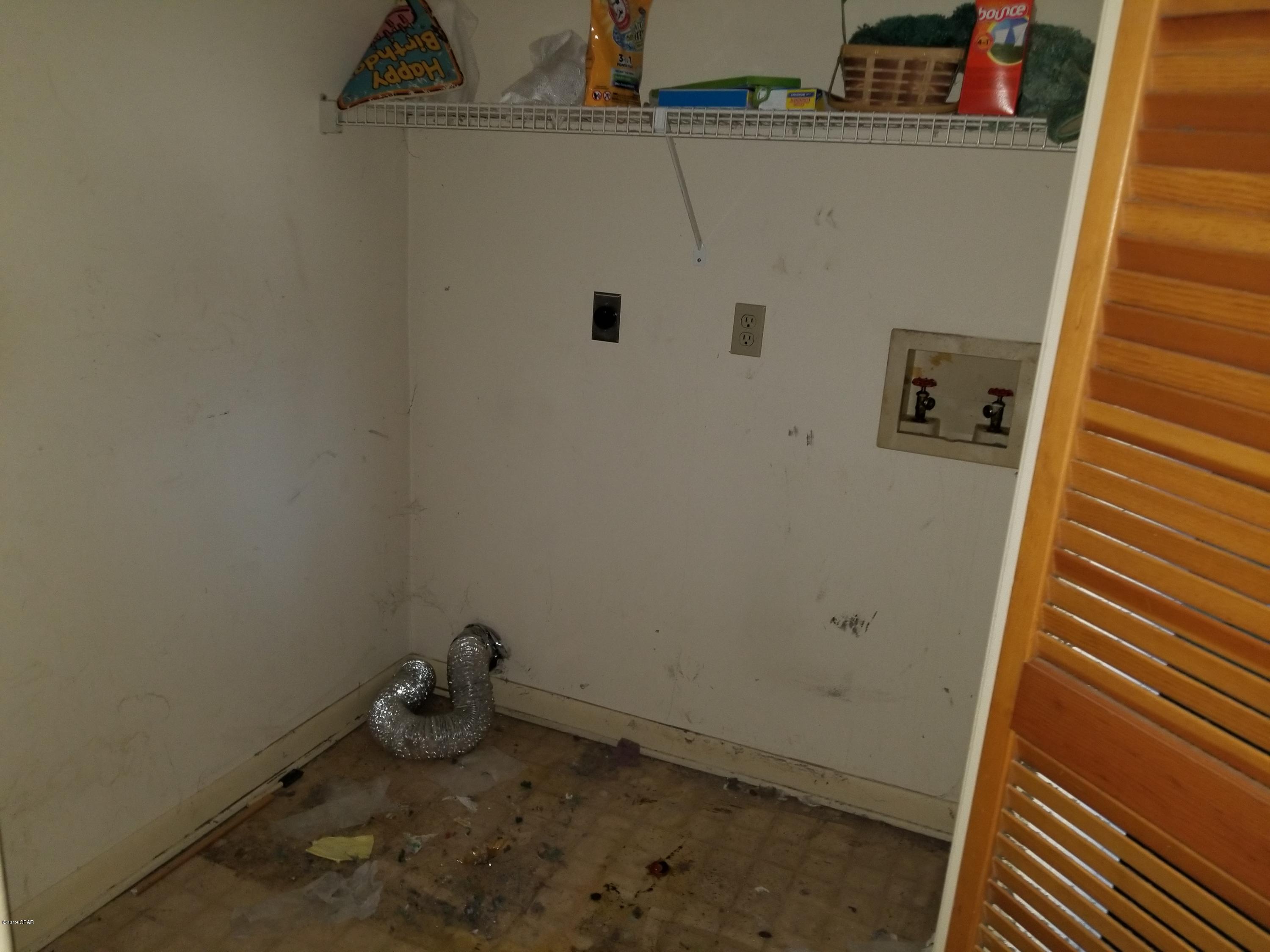 Shadow Bay Unit 2 Replat - Residential