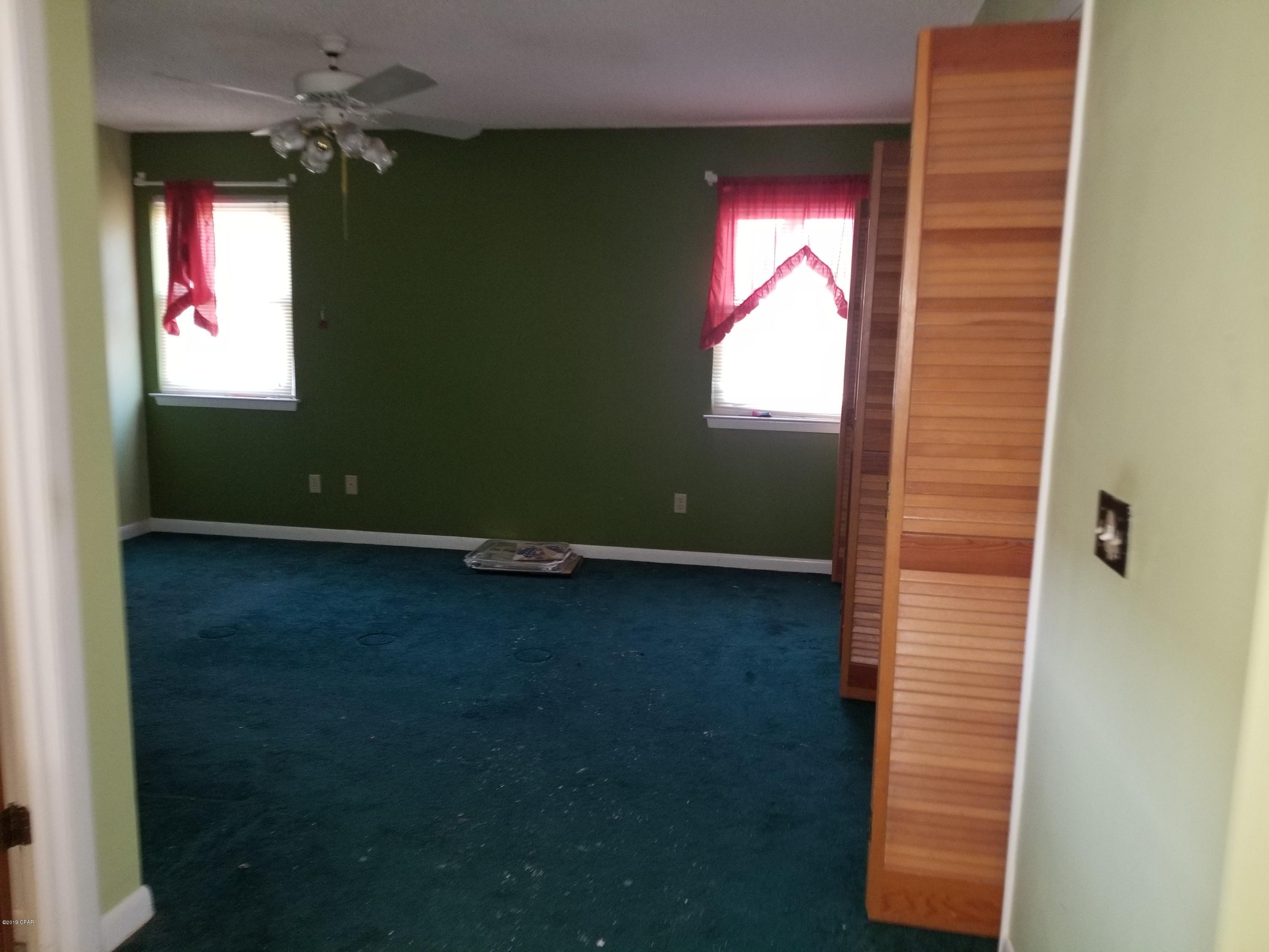 Shadow Bay Unit 2 Replat - Residential