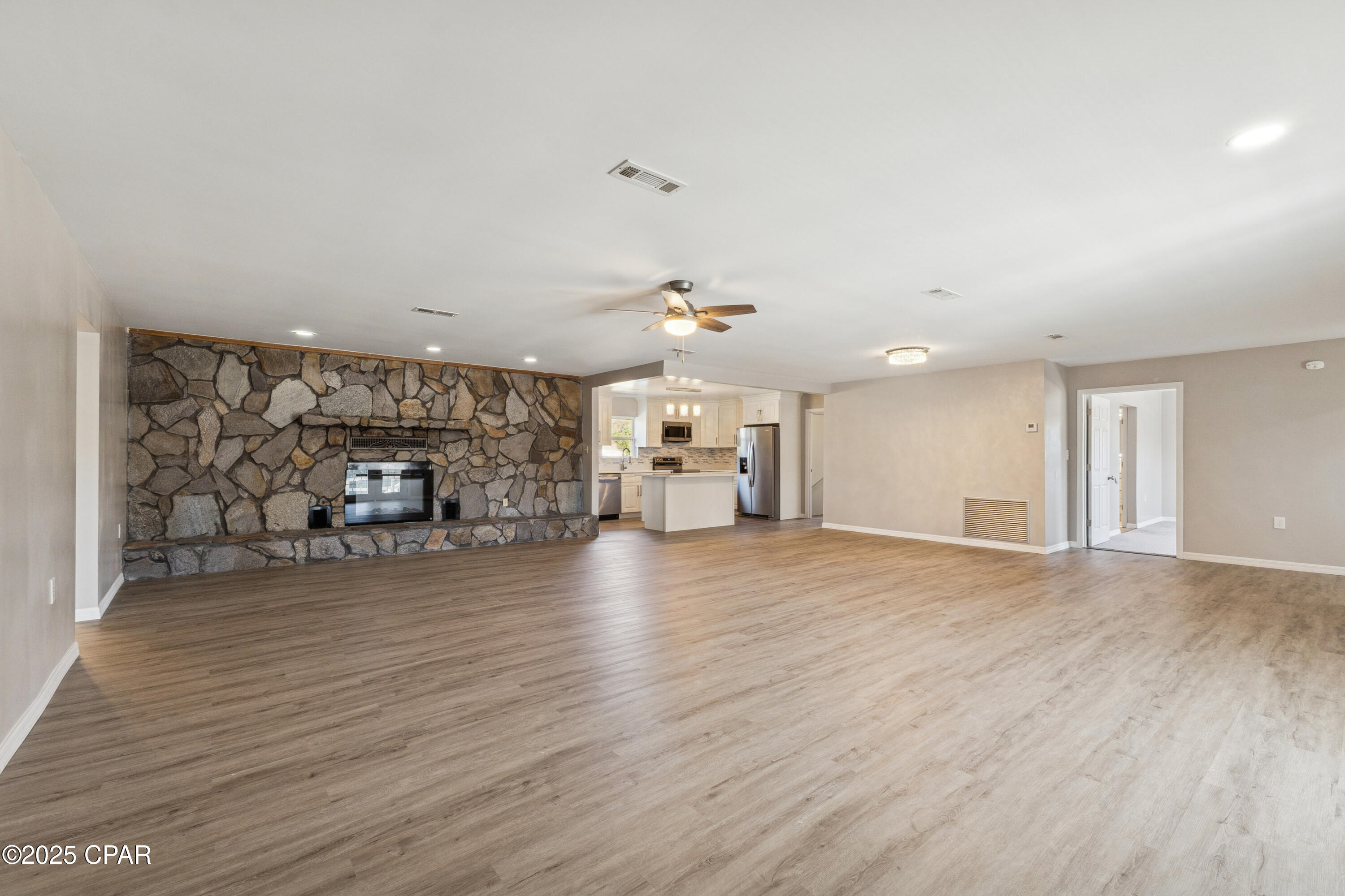 Compass Lake In The Hills - Residential
