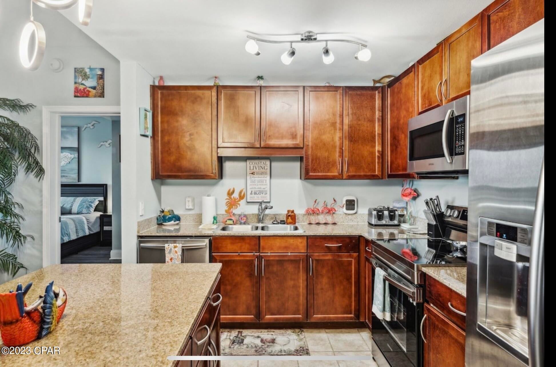 Laketown Wharf Phase II - Residential Lease