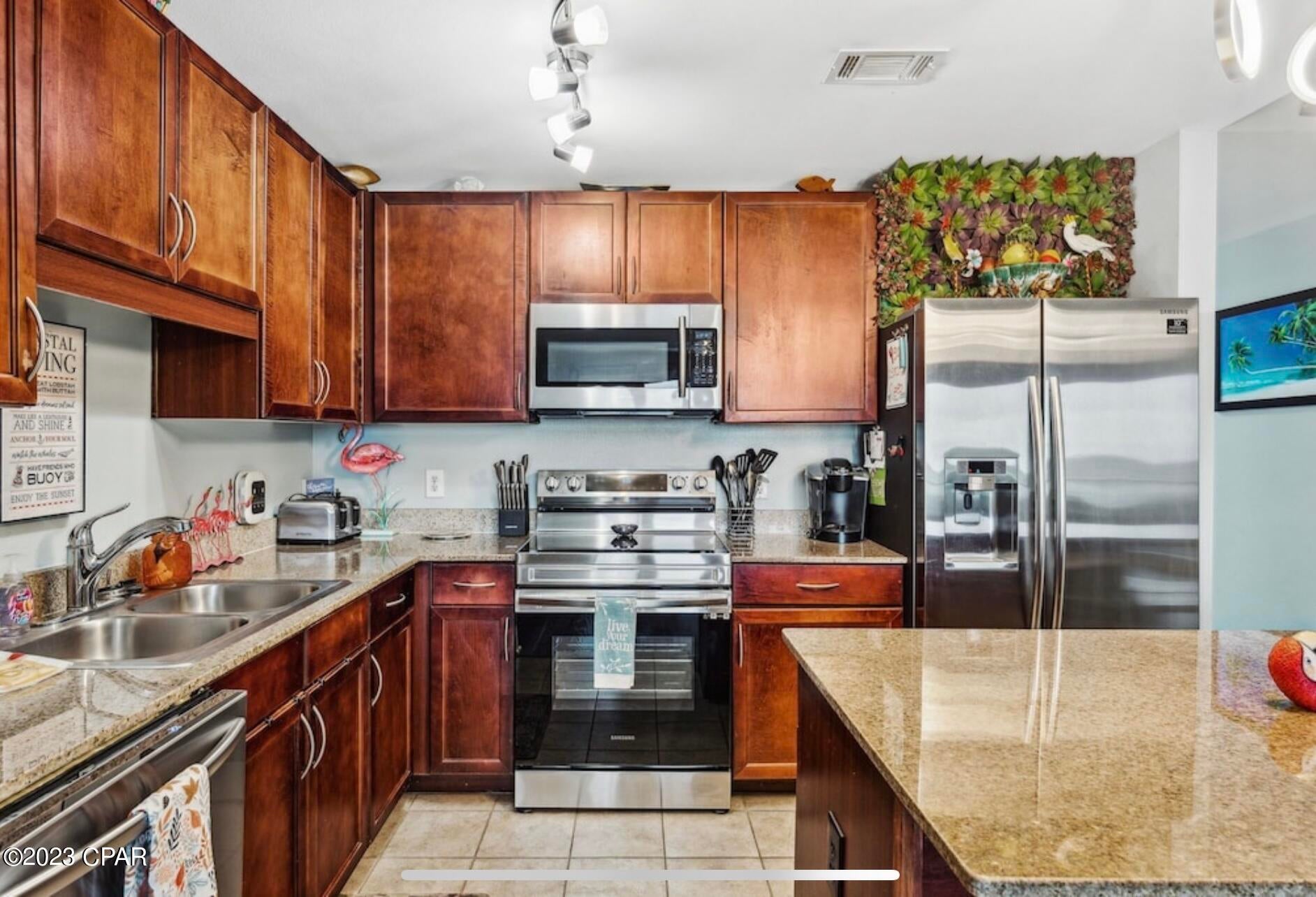 Laketown Wharf Phase II - Residential Lease