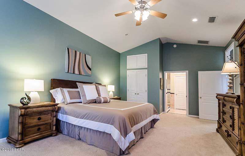 Legend Lakes - Residential