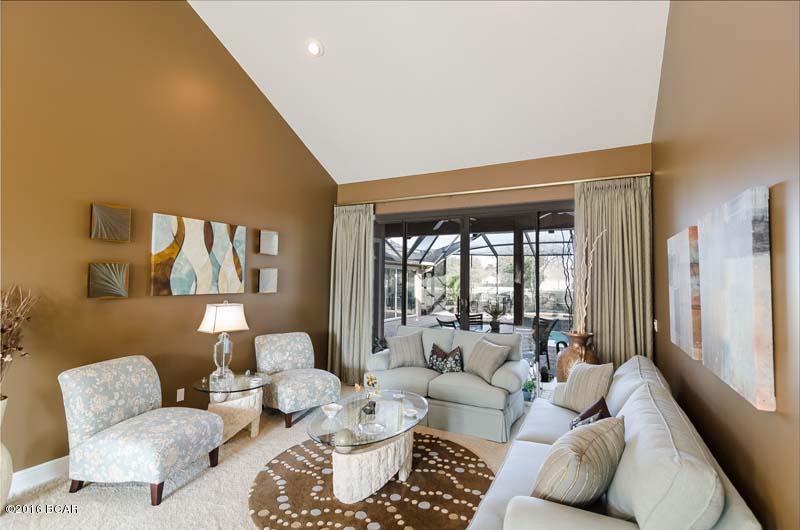 Legend Lakes - Residential