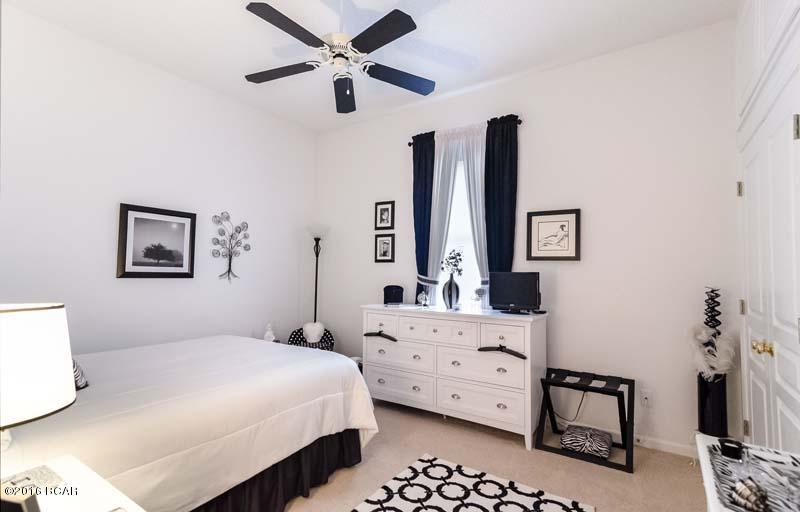 Legend Lakes - Residential