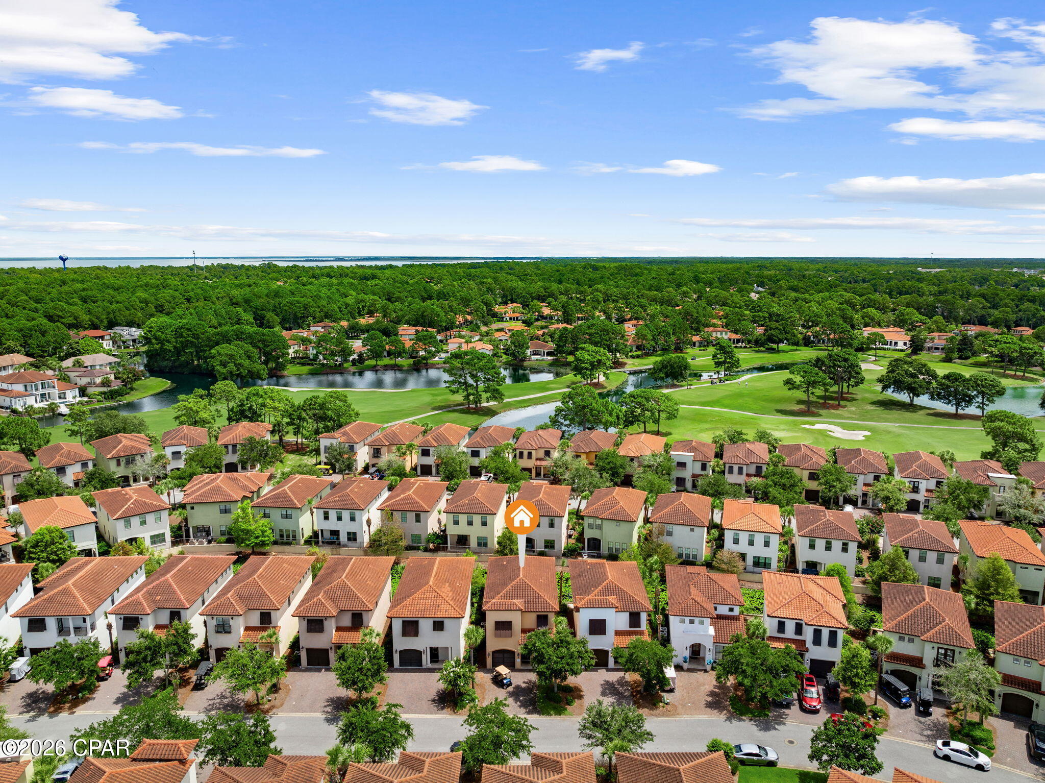 Villa Lago - Residential