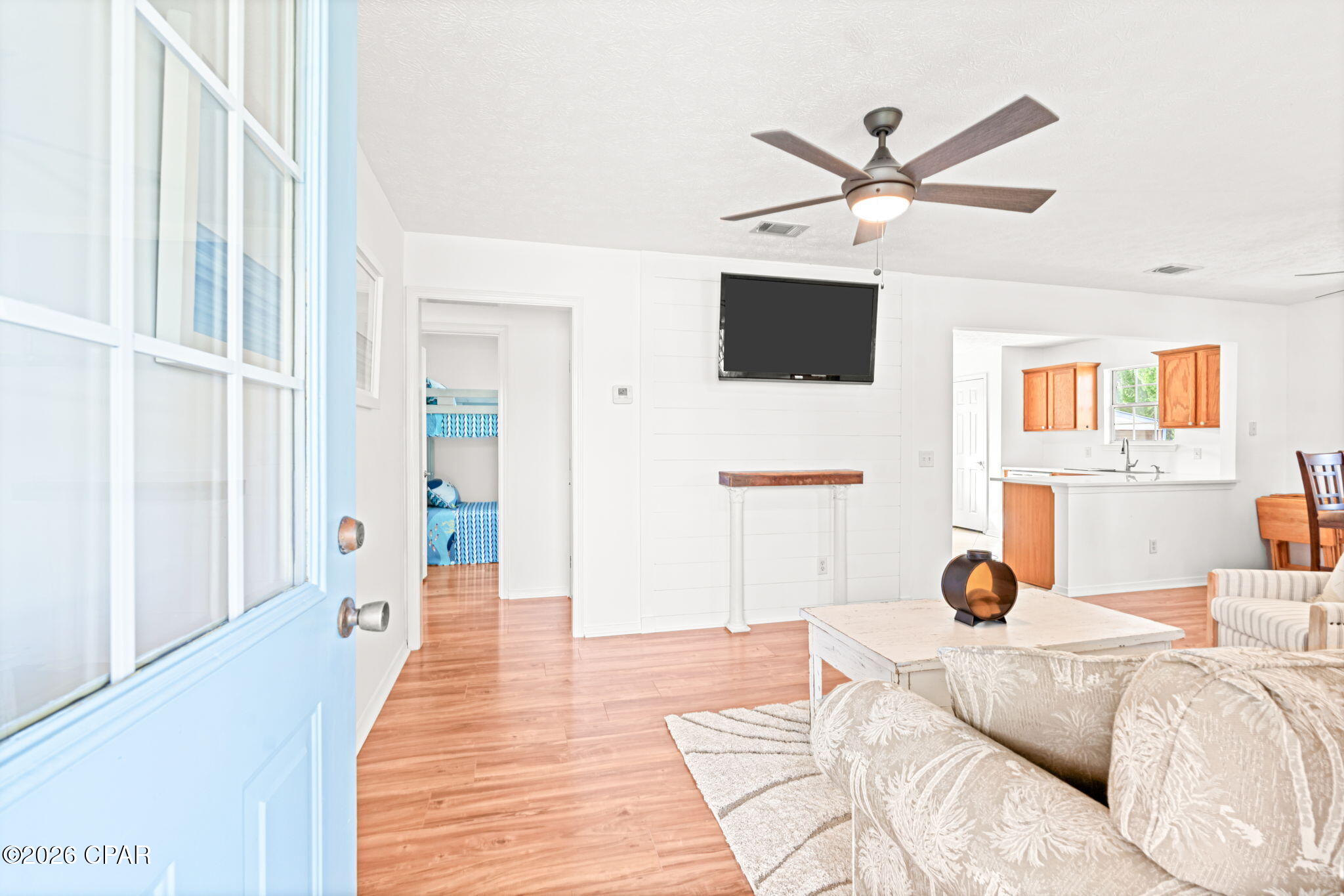 Palm Breeze - Residential