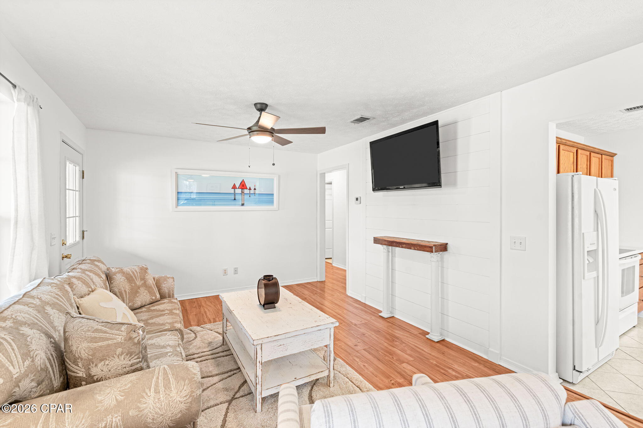 Palm Breeze - Residential
