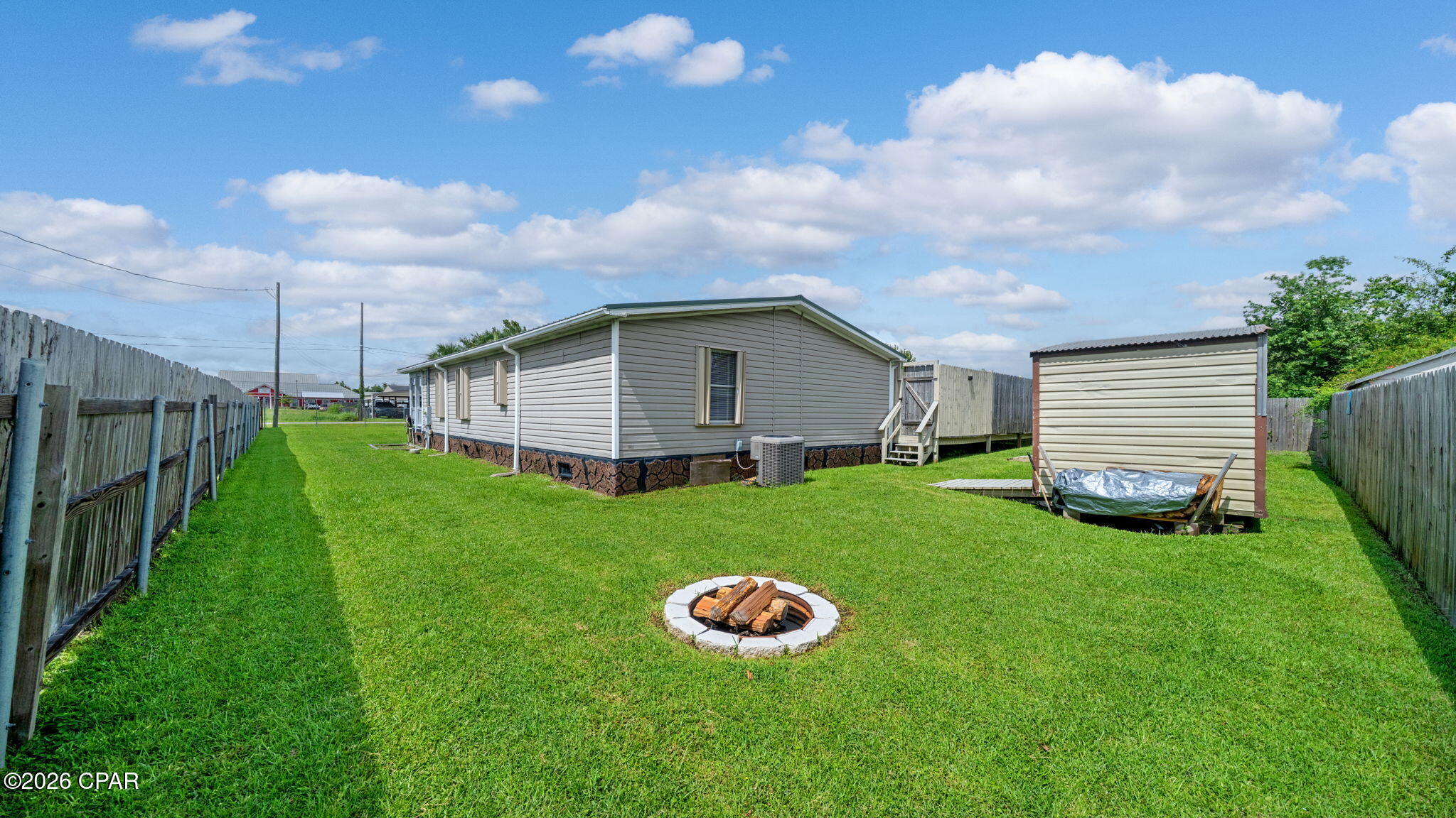 Davis Replat Of Lillian Carlisle - Residential