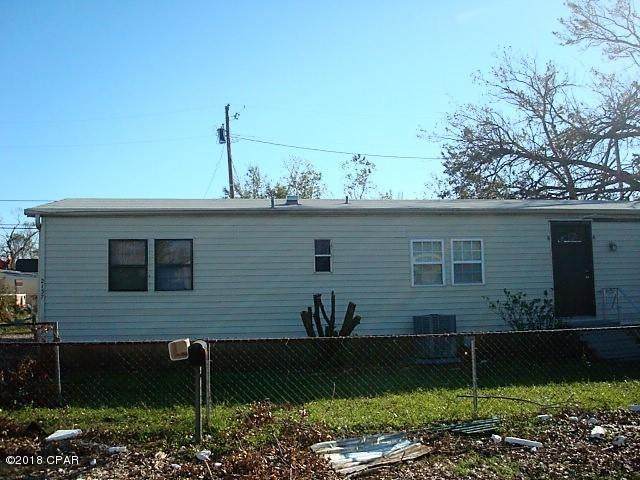This is a great 3/2 Mobile manufactured.  Ready for new owners. Nestled in the St. Andrews Estates. This unit is ready for new owners. 

Boasting ample space inside, a partially fenced outside with a shed for extra storage. 

Call today to schedule your private viewing.