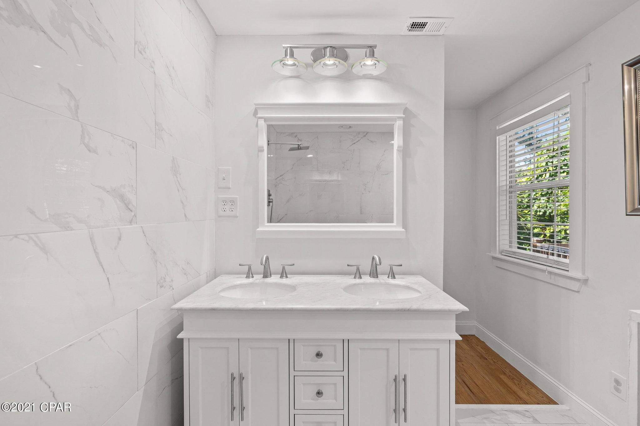 Cove Terrace 2nd Add - Residential